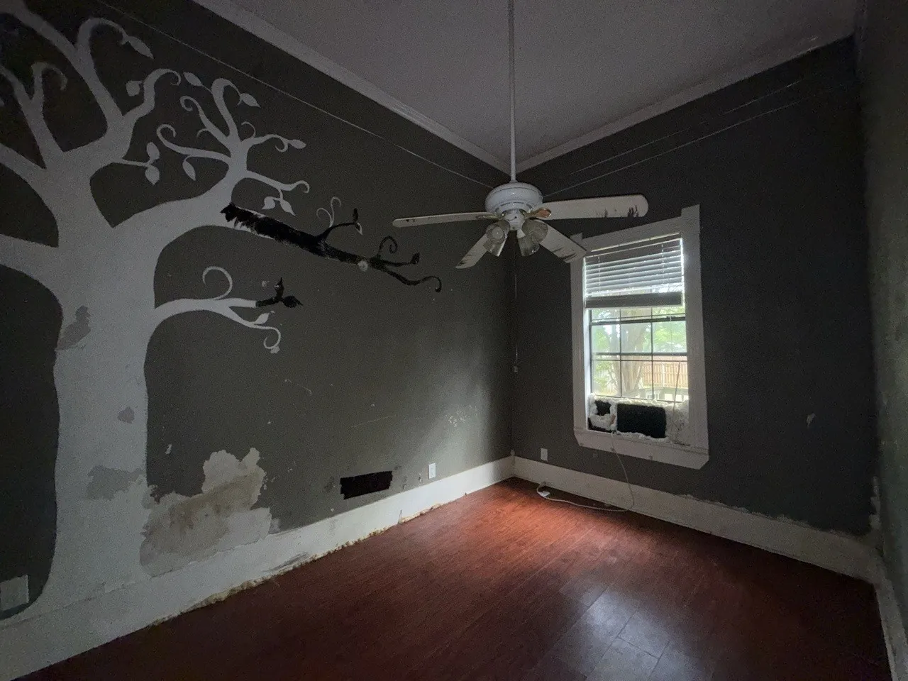 Single Family Residence For Sale in Navarro County , 500 2nd Street, Kerens, Texas 75144, 5 Bedroom, 2 Bathroom, Garage spaces, 2,882 Sqft, built in 1920, mls#21337199, Real Estate Agent in Kerens, Homes For Sale in Navarro county, Homes For Sale in Kerens, Realtor in Kerens Texas, Real Estate Brokerage Independent Realty Texas, Luminita Cordes Realtor