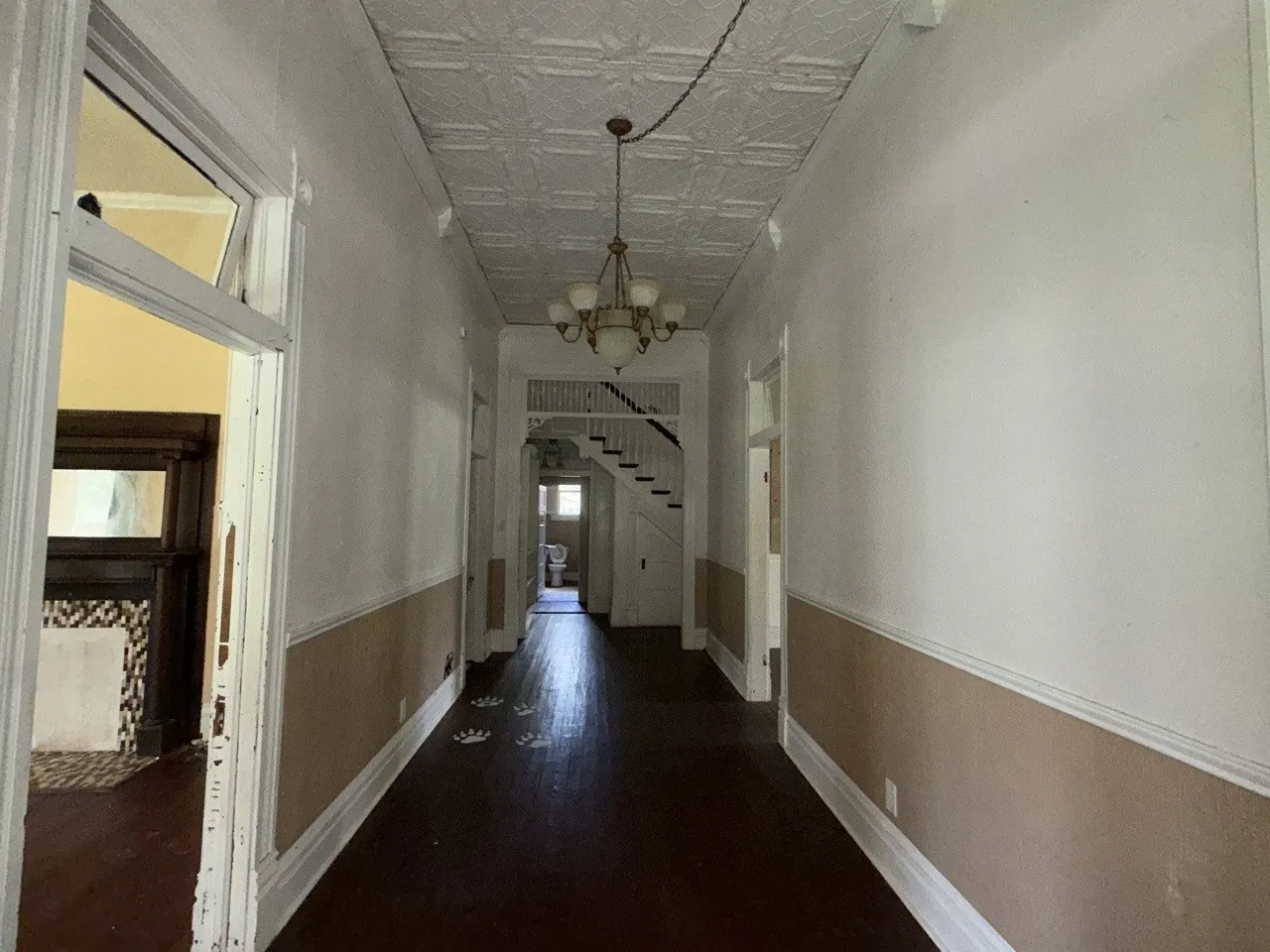Single Family Residence For Sale in Navarro County , 500 2nd Street, Kerens, Texas 75144, 5 Bedroom, 2 Bathroom, Garage spaces, 2,882 Sqft, built in 1920, mls#21337199, Real Estate Agent in Kerens, Homes For Sale in Navarro county, Homes For Sale in Kerens, Realtor in Kerens Texas, Real Estate Brokerage Independent Realty Texas, Luminita Cordes Realtor