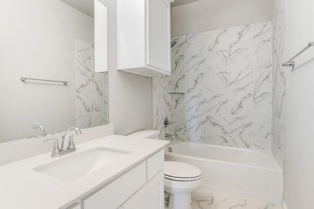 Single Family Residence For Rent in Ellis County , 313 Ember Circle, Waxahachie, Texas 75165, 3 Bedroom, 2 Bathroom, 2 Garage spaces, 1,453 Sqft, built in 2021, mls#21342111, Real Estate Agent in Waxahachie, Homes For Rent in Ellis county, Homes For Rent in Waxahachie, Realtor in Waxahachie Texas, Real Estate Brokerage Independent Realty Texas, Luminita Cordes Realtor