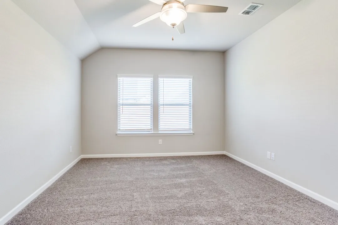 Single Family Residence For Rent in Ellis County , 313 Ember Circle, Waxahachie, Texas 75165, 3 Bedroom, 2 Bathroom, 2 Garage spaces, 1,453 Sqft, built in 2021, mls#21342111, Real Estate Agent in Waxahachie, Homes For Rent in Ellis county, Homes For Rent in Waxahachie, Realtor in Waxahachie Texas, Real Estate Brokerage Independent Realty Texas, Luminita Cordes Realtor