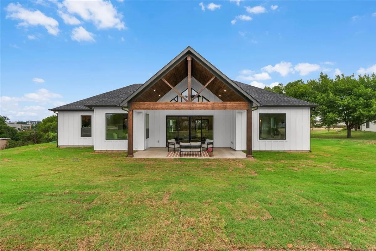 Single Family Residence For Sale in Parker County , 106 Mc Clure Court, Hudson Oaks, Texas 76087, 4 Bedroom, 3 Bathroom, 2 Garage spaces, 2,213 Sqft, built in 2026, mls#21342118, Real Estate Agent in Hudson Oaks, Homes For Sale in Parker county, Homes For Sale in Hudson Oaks, Realtor in Hudson Oaks Texas, Real Estate Brokerage Independent Realty Texas, Luminita Cordes Realtor