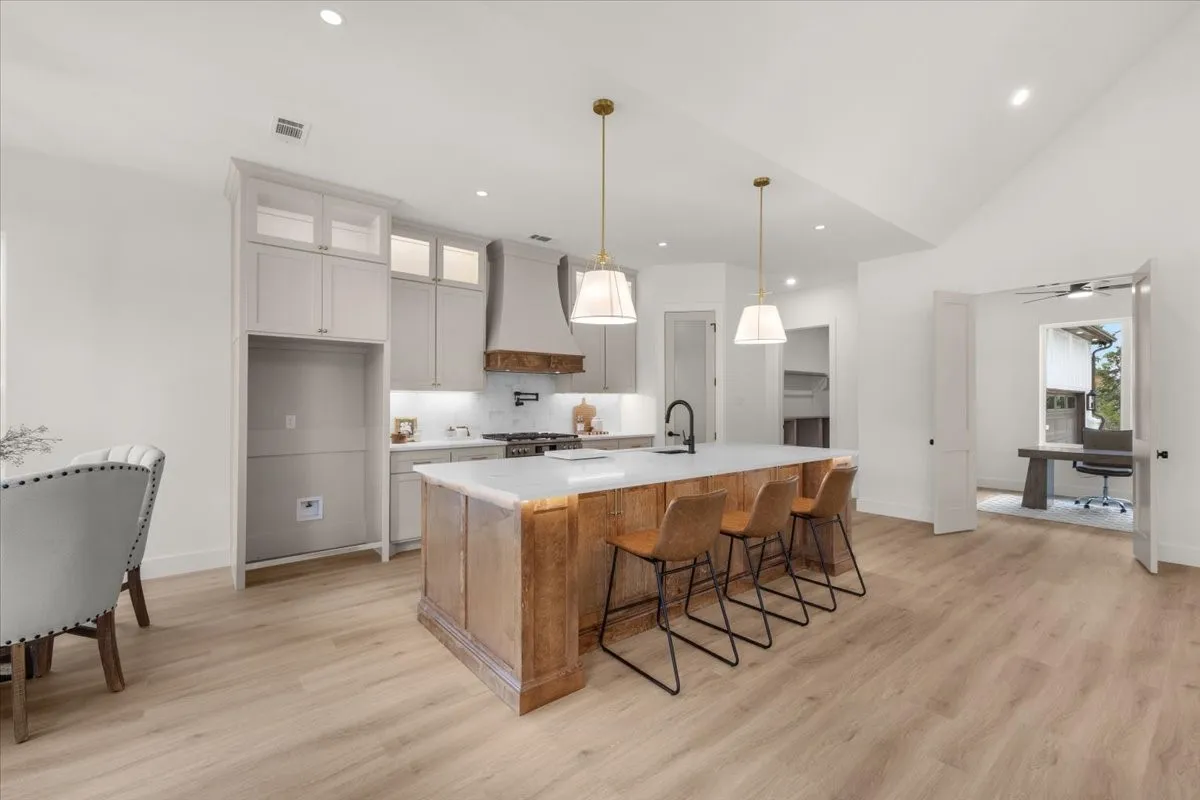 Single Family Residence For Sale in Parker County , 106 Mc Clure Court, Hudson Oaks, Texas 76087, 4 Bedroom, 3 Bathroom, 2 Garage spaces, 2,213 Sqft, built in 2026, mls#21342118, Real Estate Agent in Hudson Oaks, Homes For Sale in Parker county, Homes For Sale in Hudson Oaks, Realtor in Hudson Oaks Texas, Real Estate Brokerage Independent Realty Texas, Luminita Cordes Realtor