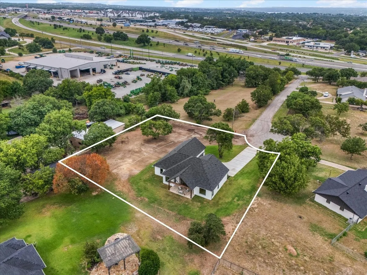 Single Family Residence For Sale in Parker County , 106 Mc Clure Court, Hudson Oaks, Texas 76087, 4 Bedroom, 3 Bathroom, 2 Garage spaces, 2,213 Sqft, built in 2026, mls#21342118, Real Estate Agent in Hudson Oaks, Homes For Sale in Parker county, Homes For Sale in Hudson Oaks, Realtor in Hudson Oaks Texas, Real Estate Brokerage Independent Realty Texas, Luminita Cordes Realtor