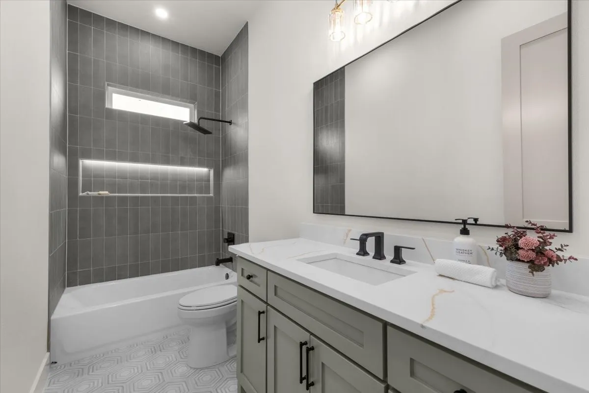 Single Family Residence For Sale in Parker County , 106 Mc Clure Court, Hudson Oaks, Texas 76087, 4 Bedroom, 3 Bathroom, 2 Garage spaces, 2,213 Sqft, built in 2026, mls#21342118, Real Estate Agent in Hudson Oaks, Homes For Sale in Parker county, Homes For Sale in Hudson Oaks, Realtor in Hudson Oaks Texas, Real Estate Brokerage Independent Realty Texas, Luminita Cordes Realtor