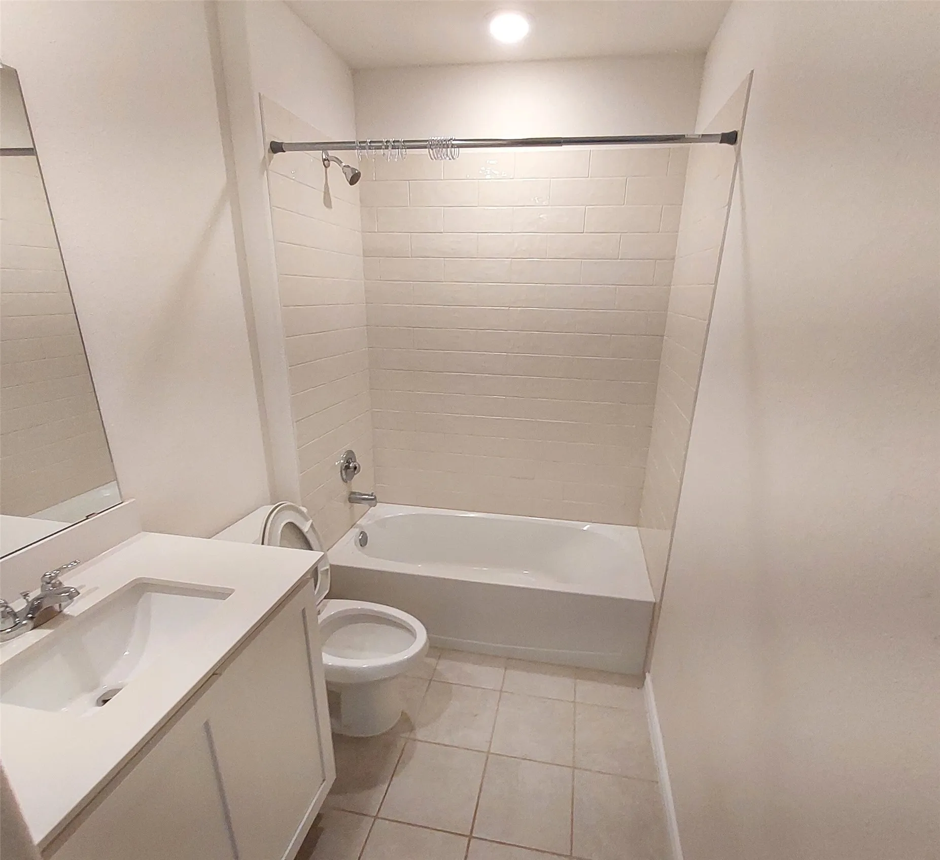 Single Family Residence For Sale in Hunt County , 205 Longhorn Pass, Caddo Mills, Texas 75135, 4 Bedroom, 2 Bathroom, 2 Garage spaces, 1,830 Sqft, built in 2022, mls#21337097, Real Estate Agent in Caddo Mills, Homes For Sale in Hunt county, Homes For Sale in Caddo Mills, Realtor in Caddo Mills Texas, Real Estate Brokerage Independent Realty Texas, Luminita Cordes Realtor