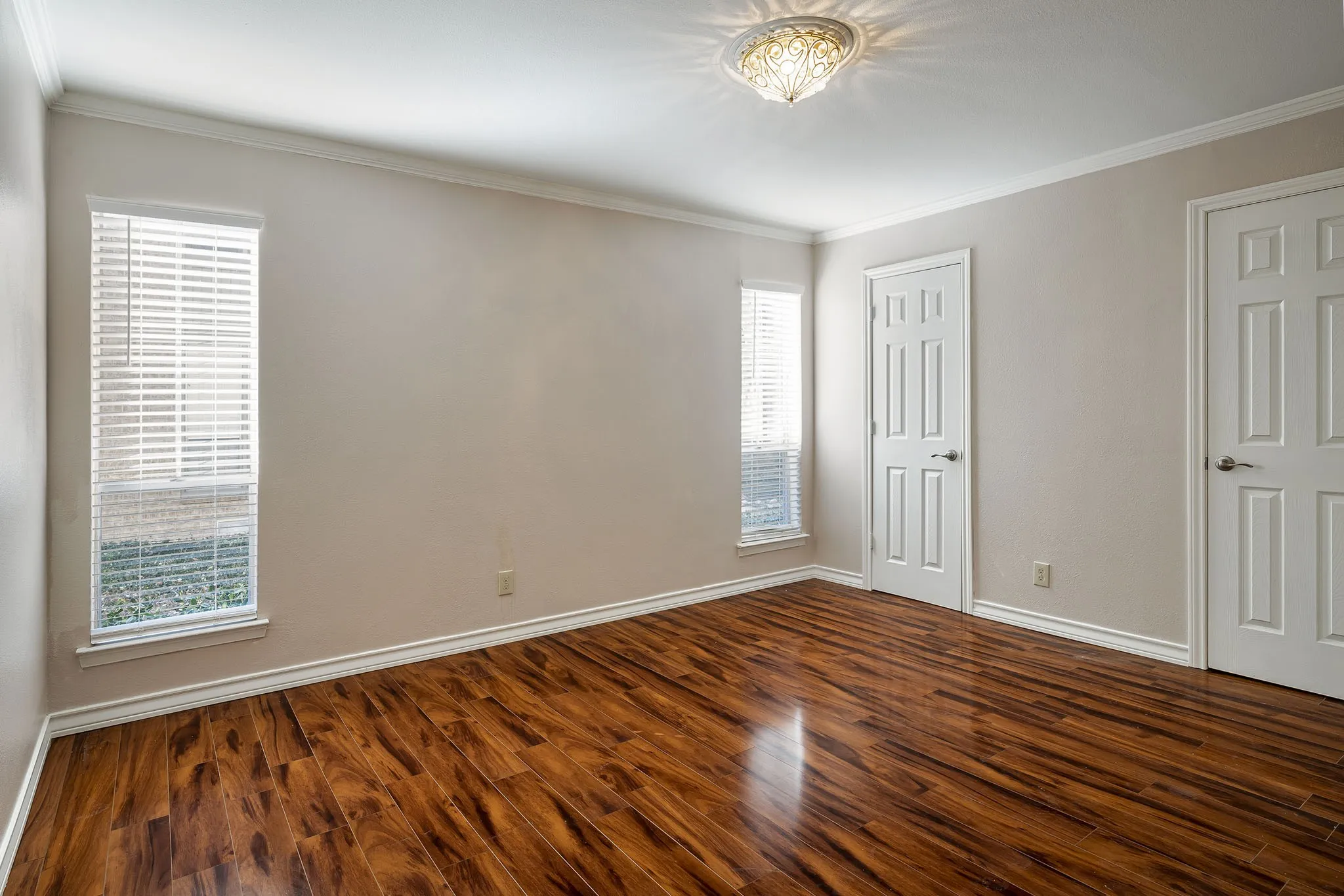 Connecting hallway between bedrooms and guest bath