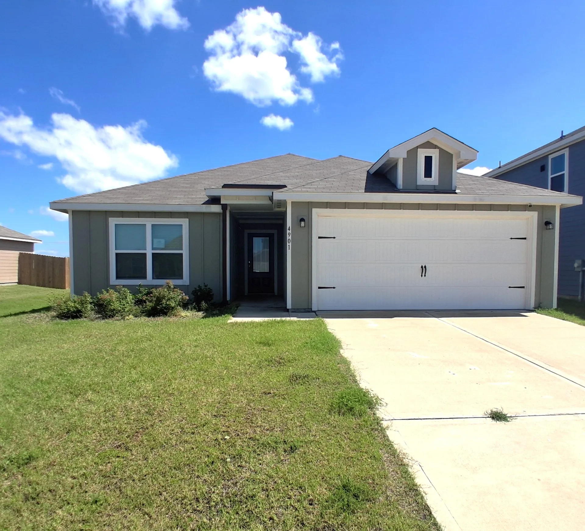 Single Family Residence For Sale in Hunt County , 4901 Delano Street, Greenville, Texas 75401, 3 Bedroom, 2 Bathroom, Garage spaces, 1,170 Sqft, built in 2023, mls#21336940, Real Estate Agent in Greenville, Homes For Sale in Hunt county, Homes For Sale in Greenville, Realtor in Greenville Texas, Real Estate Brokerage Independent Realty Texas, Luminita Cordes Realtor