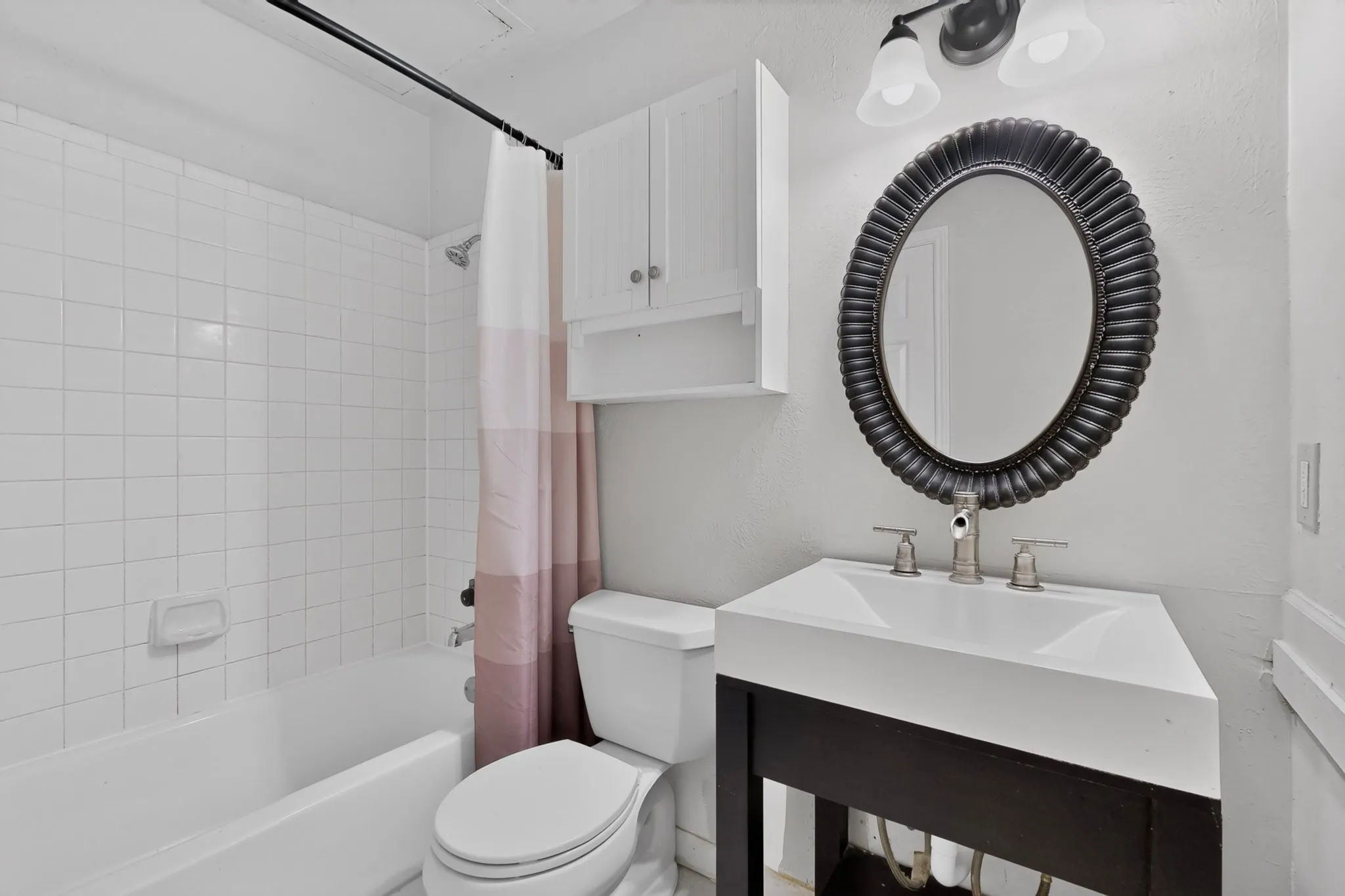 Condominium For Rent in Dallas County , 2835 Keller Springs Road 1103, Carrollton, Texas 75006, 1 Bedroom, 1 Bathroom, Garage spaces, 806 Sqft, built in 1984, Price $1,350, mls#21341108, Real Estate Agent in Carrollton, Homes For Rent in Dallas county, Homes For Rent in Carrollton, Realtor in Carrollton Texas, Real Estate Brokerage Independent Realty Texas, Luminita Cordes Realtor
