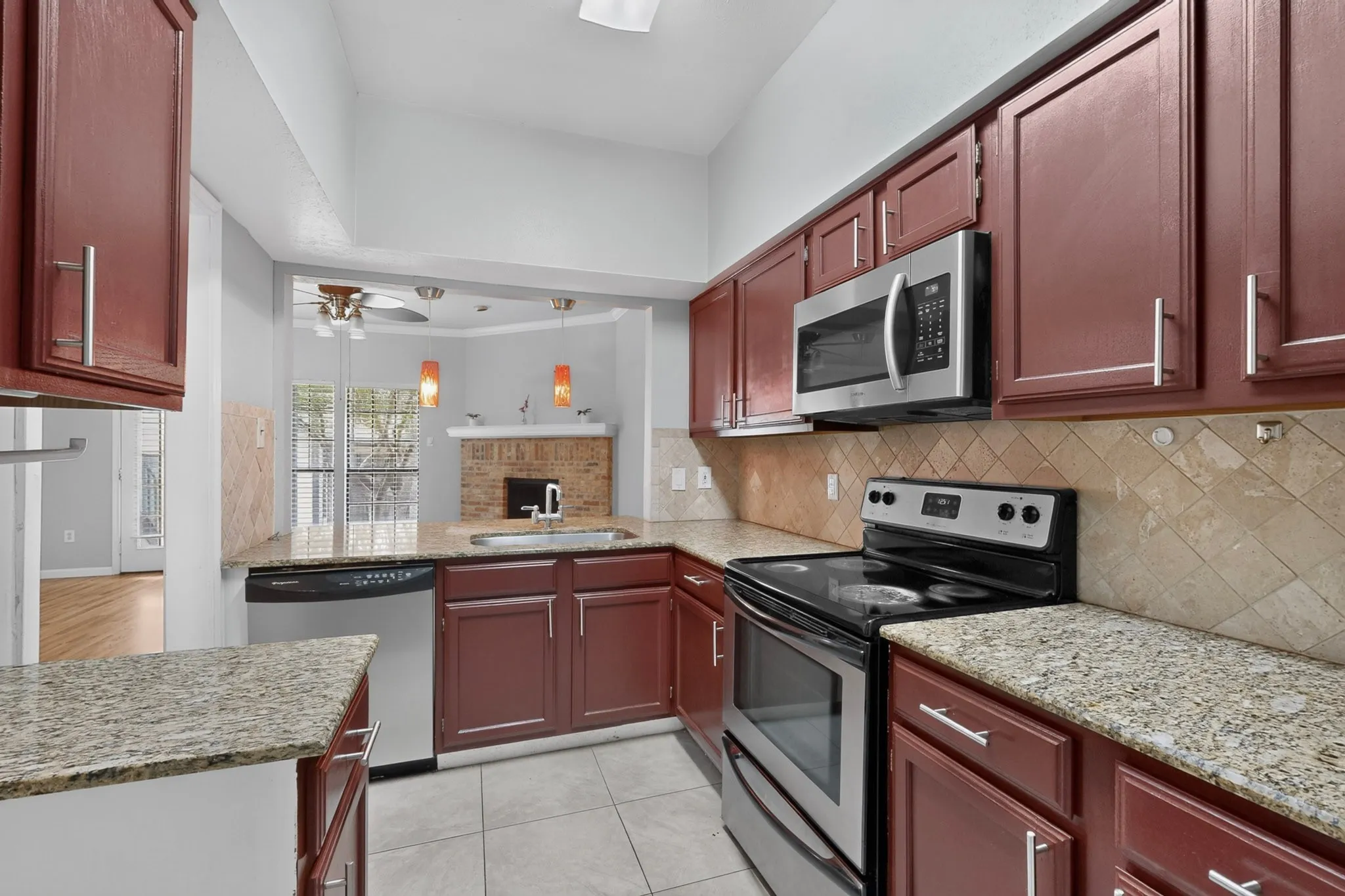 Condominium For Rent in Dallas County , 2835 Keller Springs Road 1103, Carrollton, Texas 75006, 1 Bedroom, 1 Bathroom, Garage spaces, 806 Sqft, built in 1984, Price $1,350, mls#21341108, Real Estate Agent in Carrollton, Homes For Rent in Dallas county, Homes For Rent in Carrollton, Realtor in Carrollton Texas, Real Estate Brokerage Independent Realty Texas, Luminita Cordes Realtor