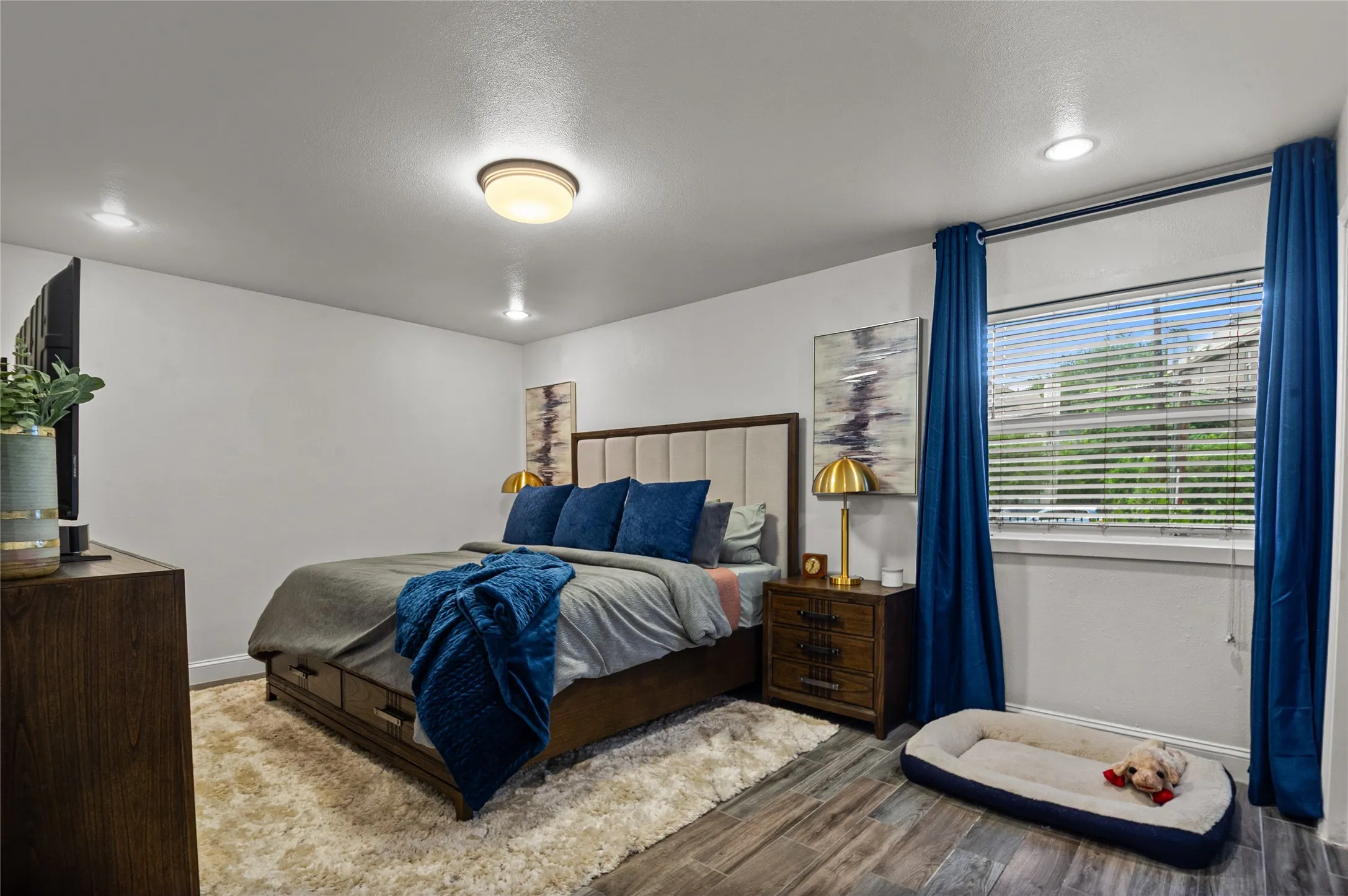 Condominium For Sale in Dallas County , 3116 Mahanna Street 1, Dallas, Texas 75235, 1 Bedroom, 1 Bathroom, Garage spaces, 723 Sqft, built in 1958, Price $150,000, mls#21341619, Real Estate Agent in Dallas, Homes For Sale in Dallas county, Homes For Sale in Dallas, Realtor in Dallas Texas, Real Estate Brokerage Independent Realty Texas, Luminita Cordes Realtor