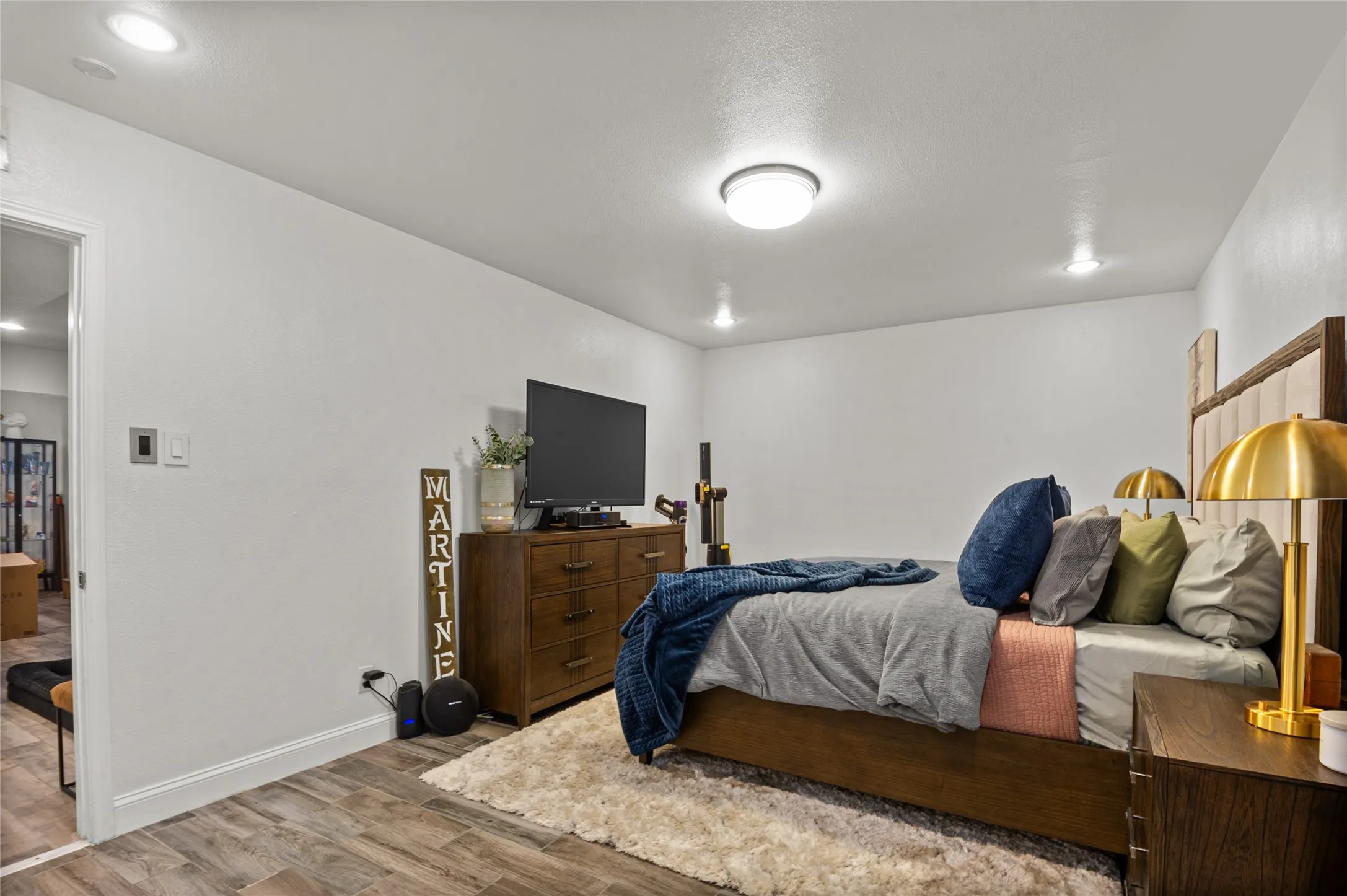 Condominium For Sale in Dallas County , 3116 Mahanna Street 1, Dallas, Texas 75235, 1 Bedroom, 1 Bathroom, Garage spaces, 723 Sqft, built in 1958, Price $150,000, mls#21341619, Real Estate Agent in Dallas, Homes For Sale in Dallas county, Homes For Sale in Dallas, Realtor in Dallas Texas, Real Estate Brokerage Independent Realty Texas, Luminita Cordes Realtor