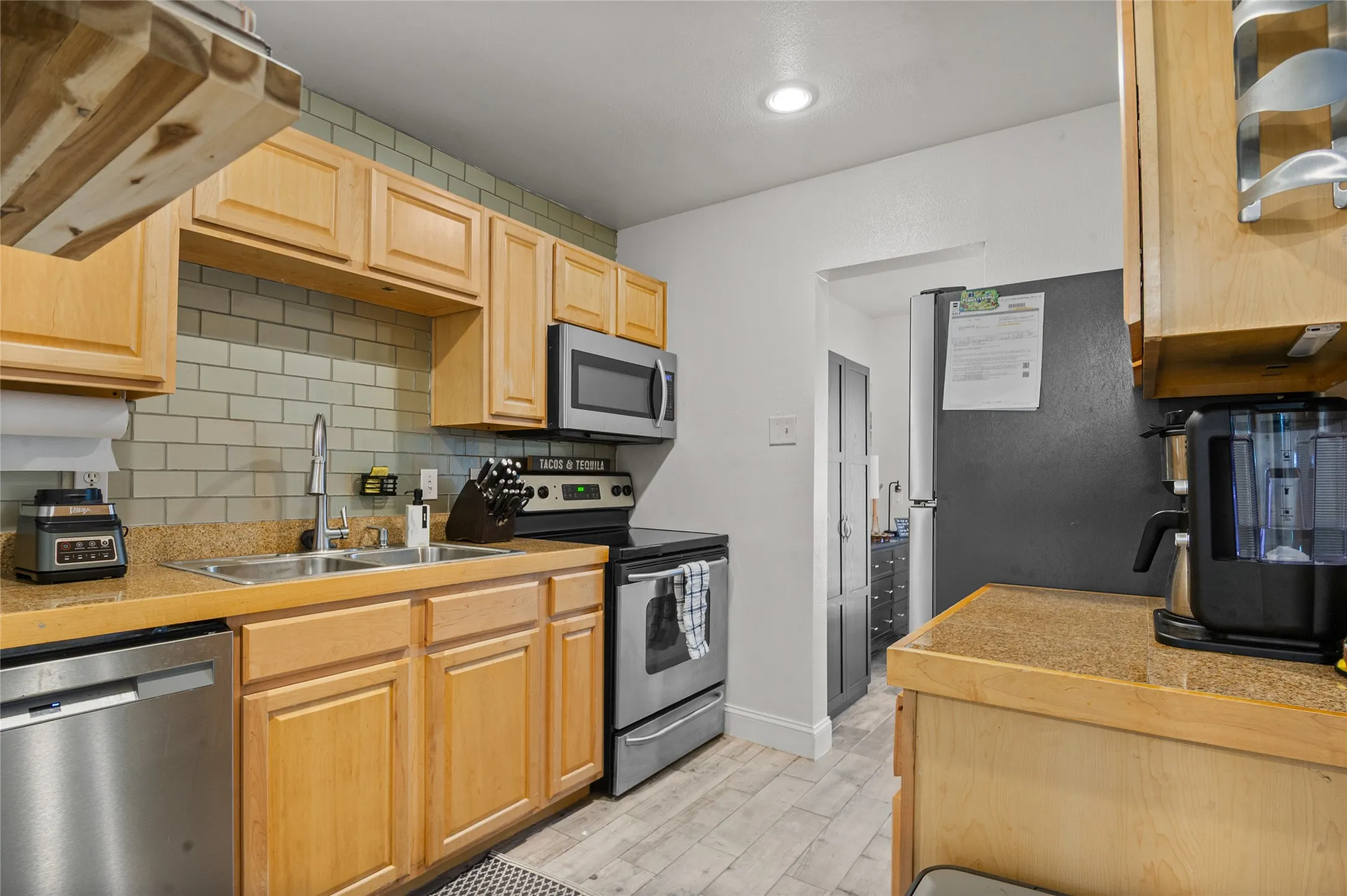 Condominium For Sale in Dallas County , 3116 Mahanna Street 1, Dallas, Texas 75235, 1 Bedroom, 1 Bathroom, Garage spaces, 723 Sqft, built in 1958, Price $150,000, mls#21341619, Real Estate Agent in Dallas, Homes For Sale in Dallas county, Homes For Sale in Dallas, Realtor in Dallas Texas, Real Estate Brokerage Independent Realty Texas, Luminita Cordes Realtor