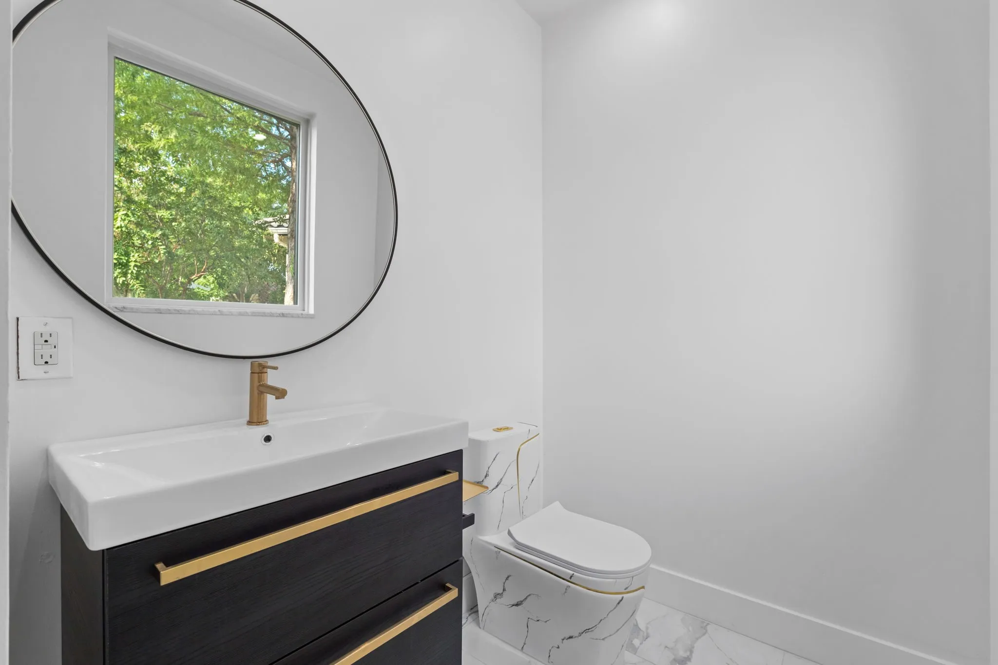 Powder Bath.