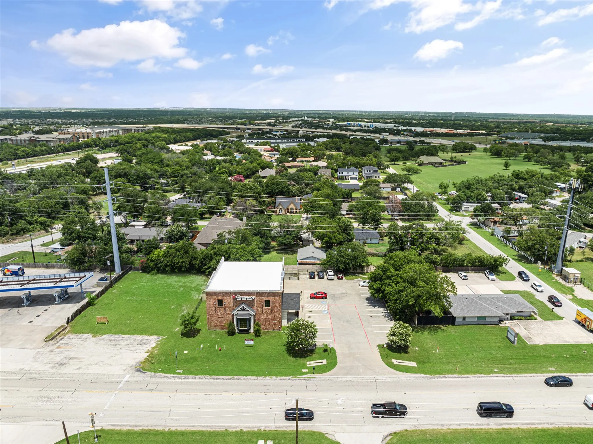 Retail For Sale in Denton County , 207 E Byron Nelson Boulevard, Roanoke, Texas 76262, 0, 0, Garage spaces, 0 Sqft, built in 2011, Price $1,750,000, mls#21341919, Real Estate Agent in Roanoke, Homes For Sale in Denton county, Homes For Sale in Roanoke, Realtor in Roanoke Texas, Real Estate Brokerage Independent Realty Texas, Luminita Cordes Realtor