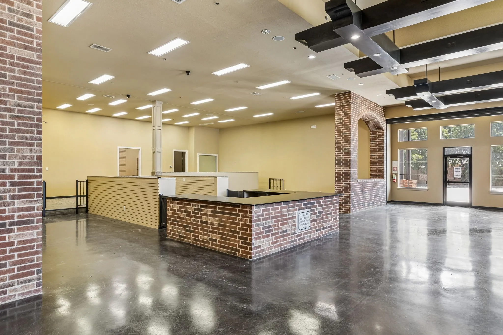 Retail For Sale in Denton County , 207 E Byron Nelson Boulevard, Roanoke, Texas 76262, 0, 0, Garage spaces, 0 Sqft, built in 2011, Price $1,750,000, mls#21341919, Real Estate Agent in Roanoke, Homes For Sale in Denton county, Homes For Sale in Roanoke, Realtor in Roanoke Texas, Real Estate Brokerage Independent Realty Texas, Luminita Cordes Realtor