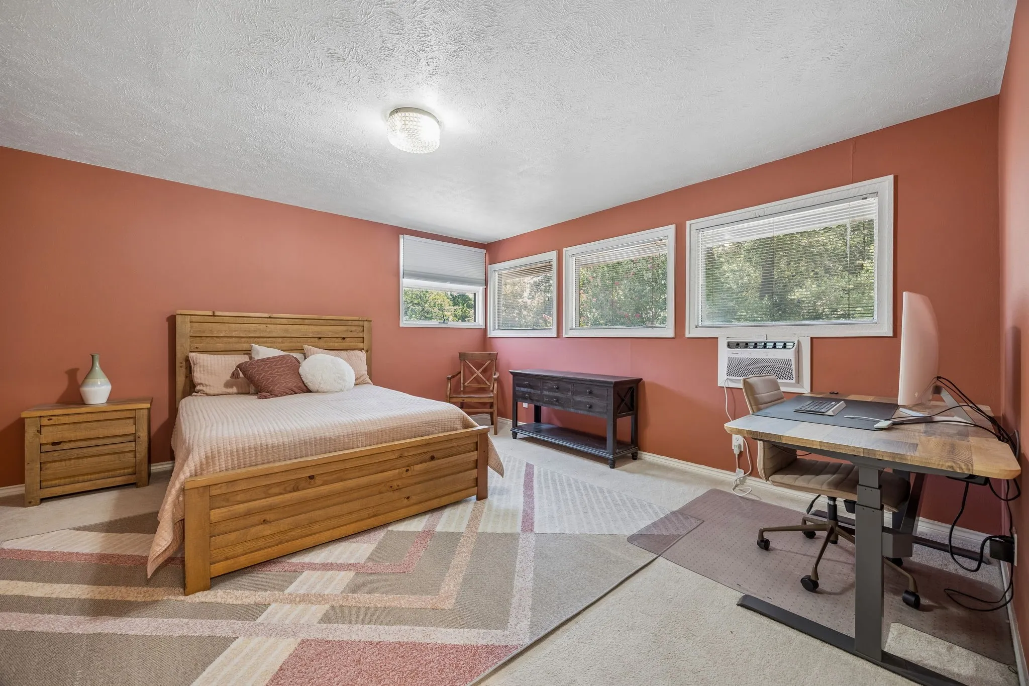 Single Family Residence For Sale in Dallas County , 2813 Raintree Drive, Carrollton, Texas 75006, 3 Bedroom, 3 Bathroom, 2 Garage spaces, 2,922 Sqft, built in 1973, mls#21341957, Real Estate Agent in Carrollton, Homes For Sale in Dallas county, Homes For Sale in Carrollton, Realtor in Carrollton Texas, Real Estate Brokerage Independent Realty Texas, Luminita Cordes Realtor