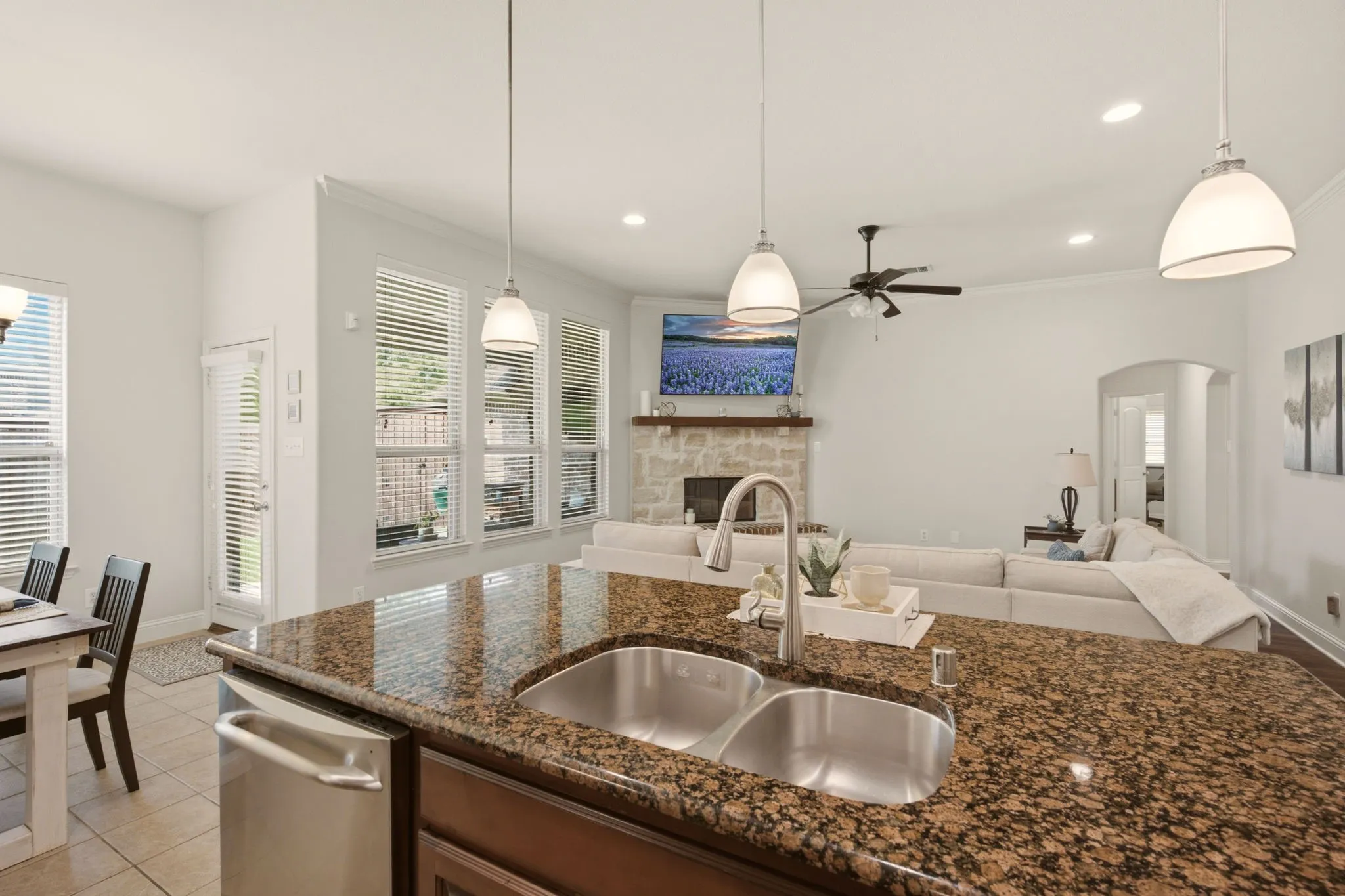 Single Family Residence For Sale in Collin County , 15841 River Glen Drive, Frisco, Texas 75035, 4 Bedroom, 3 Bathroom, 2 Garage spaces, 2,339 Sqft, built in 2011, mls#21338010, Real Estate Agent in Frisco, Homes For Sale in Collin county, Homes For Sale in Frisco, Realtor in Frisco Texas, Real Estate Brokerage Independent Realty Texas, Luminita Cordes Realtor