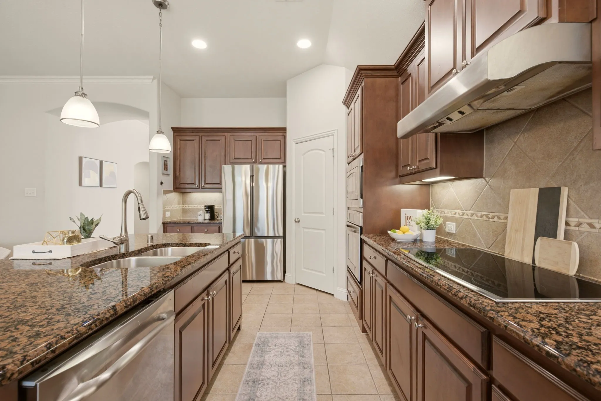 Single Family Residence For Sale in Collin County , 15841 River Glen Drive, Frisco, Texas 75035, 4 Bedroom, 3 Bathroom, 2 Garage spaces, 2,339 Sqft, built in 2011, mls#21338010, Real Estate Agent in Frisco, Homes For Sale in Collin county, Homes For Sale in Frisco, Realtor in Frisco Texas, Real Estate Brokerage Independent Realty Texas, Luminita Cordes Realtor
