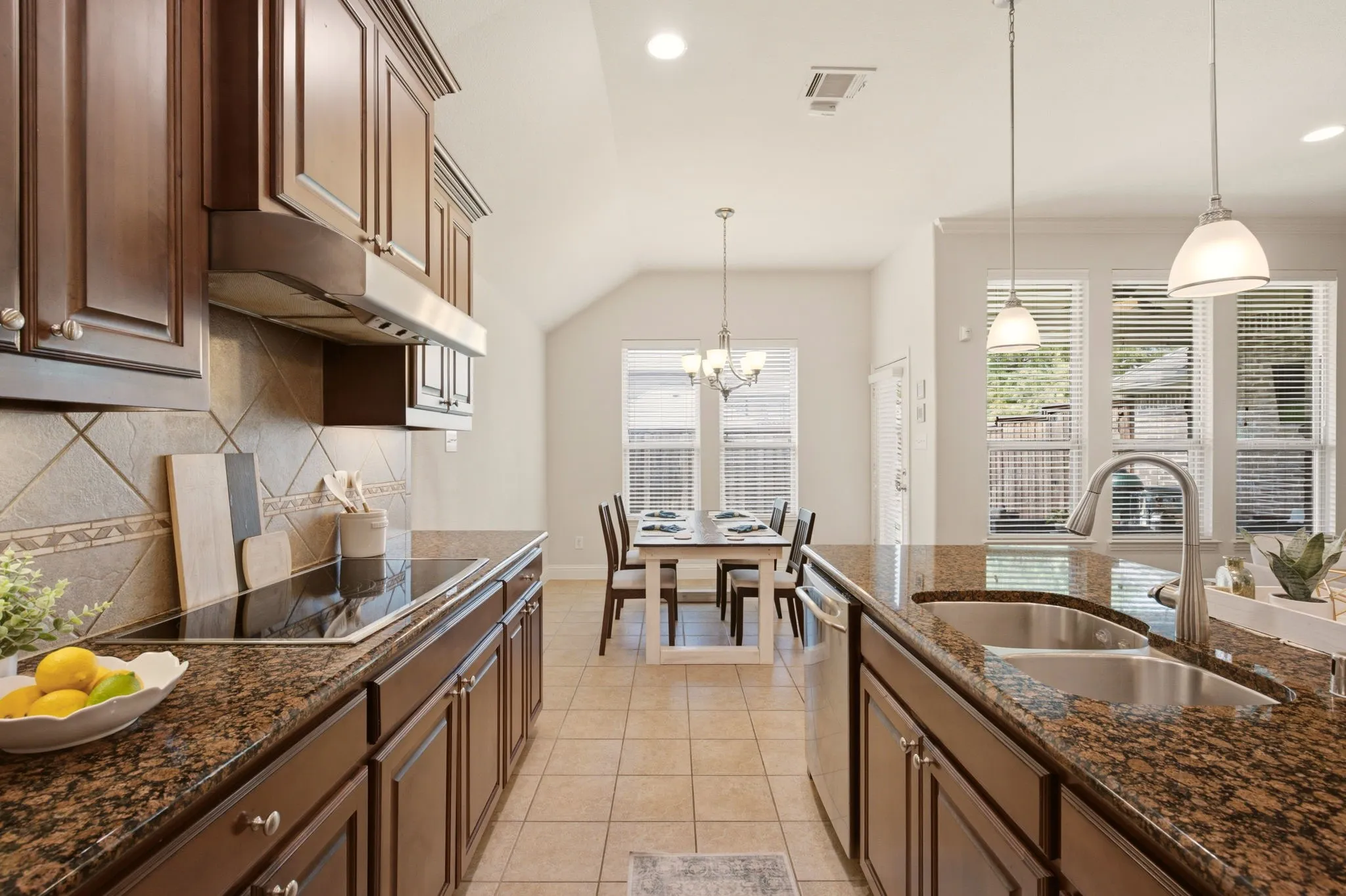 Single Family Residence For Sale in Collin County , 15841 River Glen Drive, Frisco, Texas 75035, 4 Bedroom, 3 Bathroom, 2 Garage spaces, 2,339 Sqft, built in 2011, mls#21338010, Real Estate Agent in Frisco, Homes For Sale in Collin county, Homes For Sale in Frisco, Realtor in Frisco Texas, Real Estate Brokerage Independent Realty Texas, Luminita Cordes Realtor