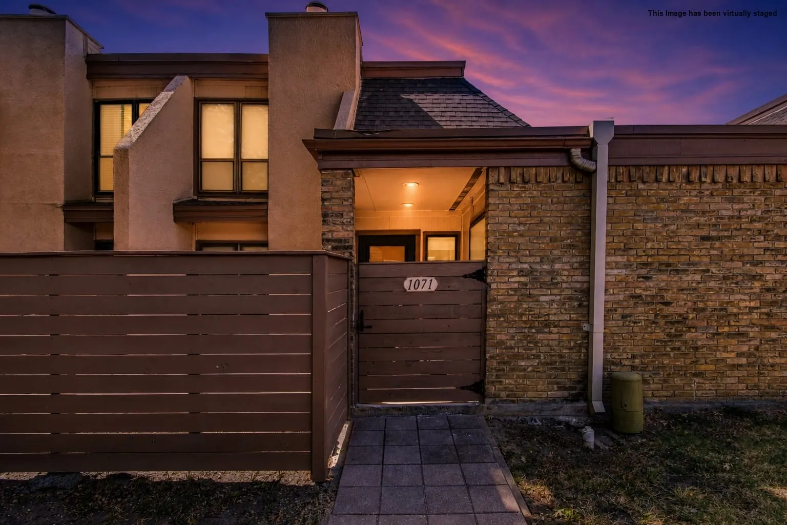 Condominium For Sale in Dallas County , 3045 Park Lane 1071, Dallas, Texas 75220, 2 Bedroom, 2 Bathroom, Garage spaces, 969 Sqft, built in 1969, mls#21340145, Real Estate Agent in Dallas, Homes For Sale in Dallas county, Homes For Sale in Dallas, Realtor in Dallas Texas, Real Estate Brokerage Independent Realty Texas, Luminita Cordes Realtor