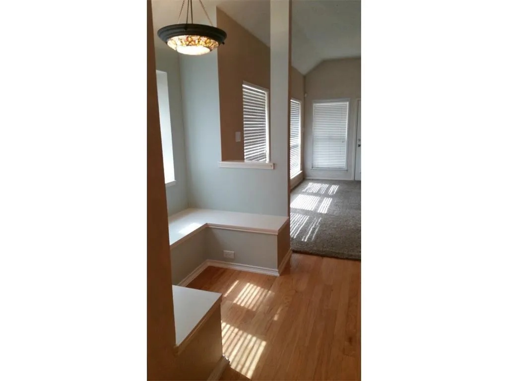 Single Family Residence For Rent in Collin County , 9840 Hedge Bell Drive, Mc Kinney, Texas 75072, 3 Bedroom, 2 Bathroom, 2 Garage spaces, 1,732 Sqft, built in 2004, mls#21341474, Real Estate Agent in Mc Kinney, Homes For Rent in Collin county, Homes For Rent in Mc Kinney, Realtor in Mc Kinney Texas, Real Estate Brokerage Independent Realty Texas, Luminita Cordes Realtor