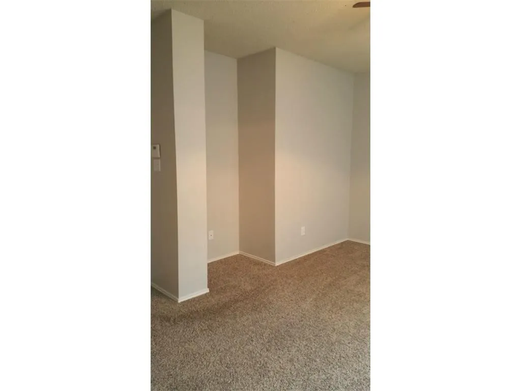 Single Family Residence For Rent in Collin County , 9840 Hedge Bell Drive, Mc Kinney, Texas 75072, 3 Bedroom, 2 Bathroom, 2 Garage spaces, 1,732 Sqft, built in 2004, mls#21341474, Real Estate Agent in Mc Kinney, Homes For Rent in Collin county, Homes For Rent in Mc Kinney, Realtor in Mc Kinney Texas, Real Estate Brokerage Independent Realty Texas, Luminita Cordes Realtor