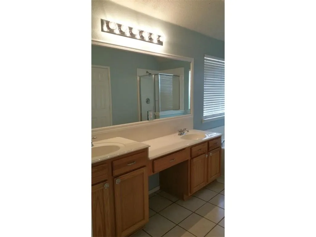 Single Family Residence For Rent in Collin County , 9840 Hedge Bell Drive, Mc Kinney, Texas 75072, 3 Bedroom, 2 Bathroom, 2 Garage spaces, 1,732 Sqft, built in 2004, mls#21341474, Real Estate Agent in Mc Kinney, Homes For Rent in Collin county, Homes For Rent in Mc Kinney, Realtor in Mc Kinney Texas, Real Estate Brokerage Independent Realty Texas, Luminita Cordes Realtor