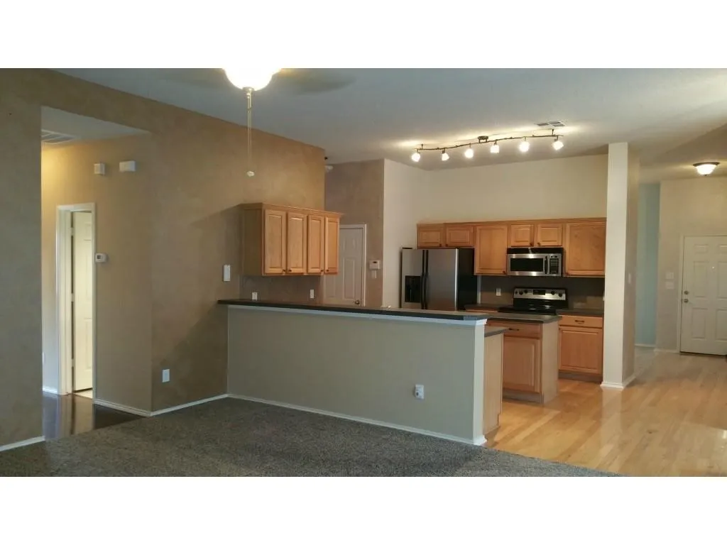 Single Family Residence For Rent in Collin County , 9840 Hedge Bell Drive, Mc Kinney, Texas 75072, 3 Bedroom, 2 Bathroom, 2 Garage spaces, 1,732 Sqft, built in 2004, mls#21341474, Real Estate Agent in Mc Kinney, Homes For Rent in Collin county, Homes For Rent in Mc Kinney, Realtor in Mc Kinney Texas, Real Estate Brokerage Independent Realty Texas, Luminita Cordes Realtor