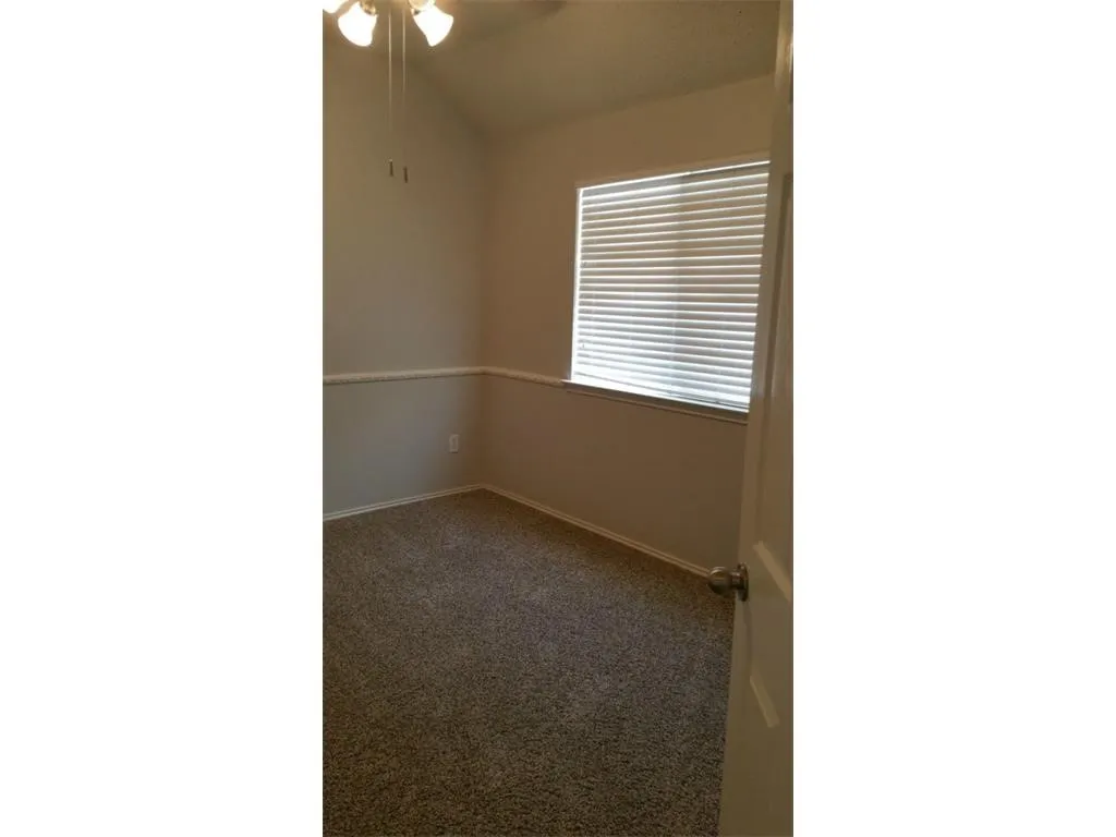 Single Family Residence For Rent in Collin County , 9840 Hedge Bell Drive, Mc Kinney, Texas 75072, 3 Bedroom, 2 Bathroom, 2 Garage spaces, 1,732 Sqft, built in 2004, mls#21341474, Real Estate Agent in Mc Kinney, Homes For Rent in Collin county, Homes For Rent in Mc Kinney, Realtor in Mc Kinney Texas, Real Estate Brokerage Independent Realty Texas, Luminita Cordes Realtor