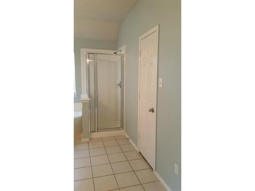 Single Family Residence For Rent in Collin County , 9840 Hedge Bell Drive, Mc Kinney, Texas 75072, 3 Bedroom, 2 Bathroom, 2 Garage spaces, 1,732 Sqft, built in 2004, mls#21341474, Real Estate Agent in Mc Kinney, Homes For Rent in Collin county, Homes For Rent in Mc Kinney, Realtor in Mc Kinney Texas, Real Estate Brokerage Independent Realty Texas, Luminita Cordes Realtor