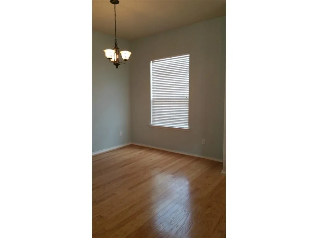 Single Family Residence For Rent in Collin County , 9840 Hedge Bell Drive, Mc Kinney, Texas 75072, 3 Bedroom, 2 Bathroom, 2 Garage spaces, 1,732 Sqft, built in 2004, mls#21341474, Real Estate Agent in Mc Kinney, Homes For Rent in Collin county, Homes For Rent in Mc Kinney, Realtor in Mc Kinney Texas, Real Estate Brokerage Independent Realty Texas, Luminita Cordes Realtor