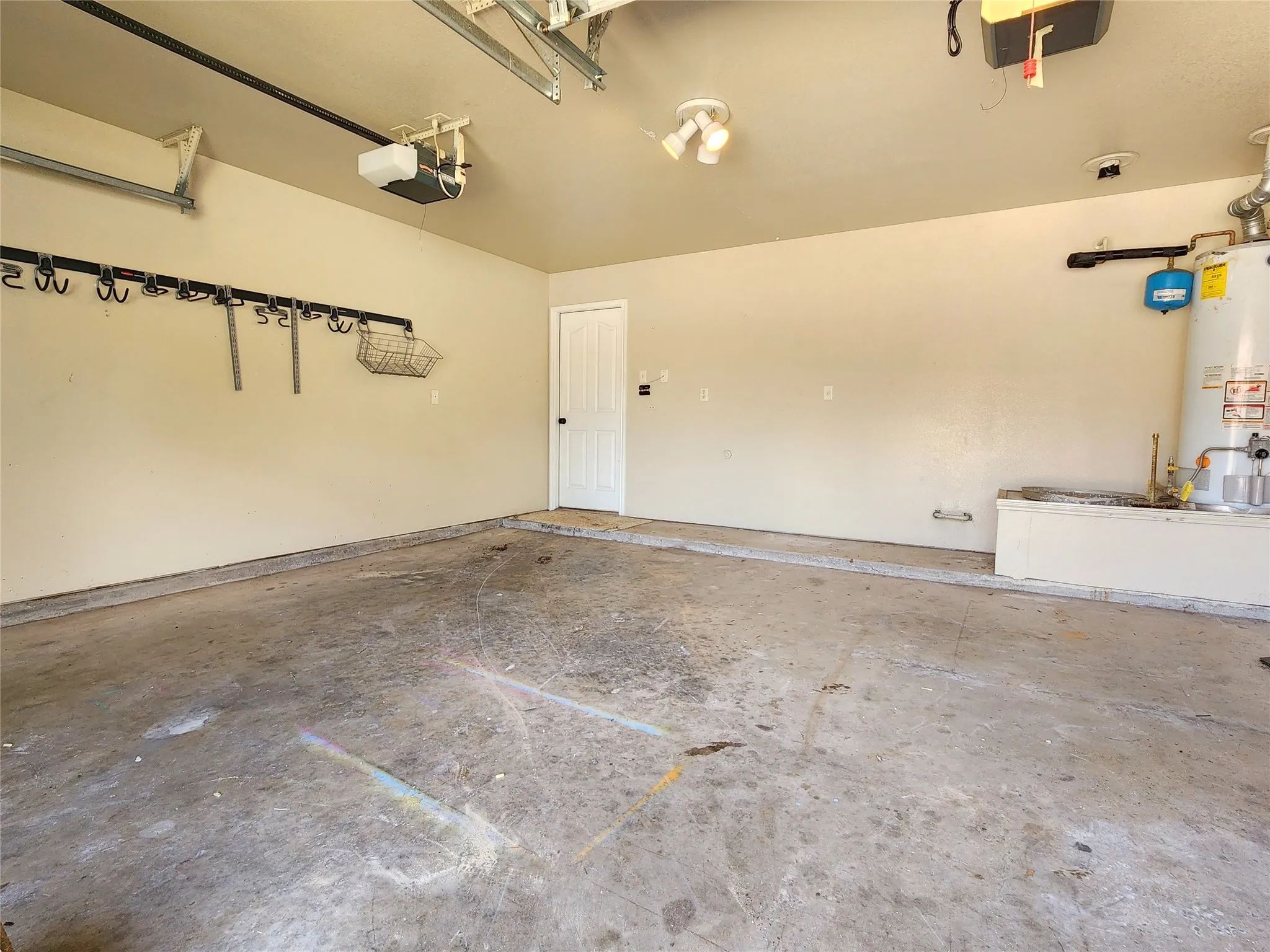 1st floor: 2 car garage