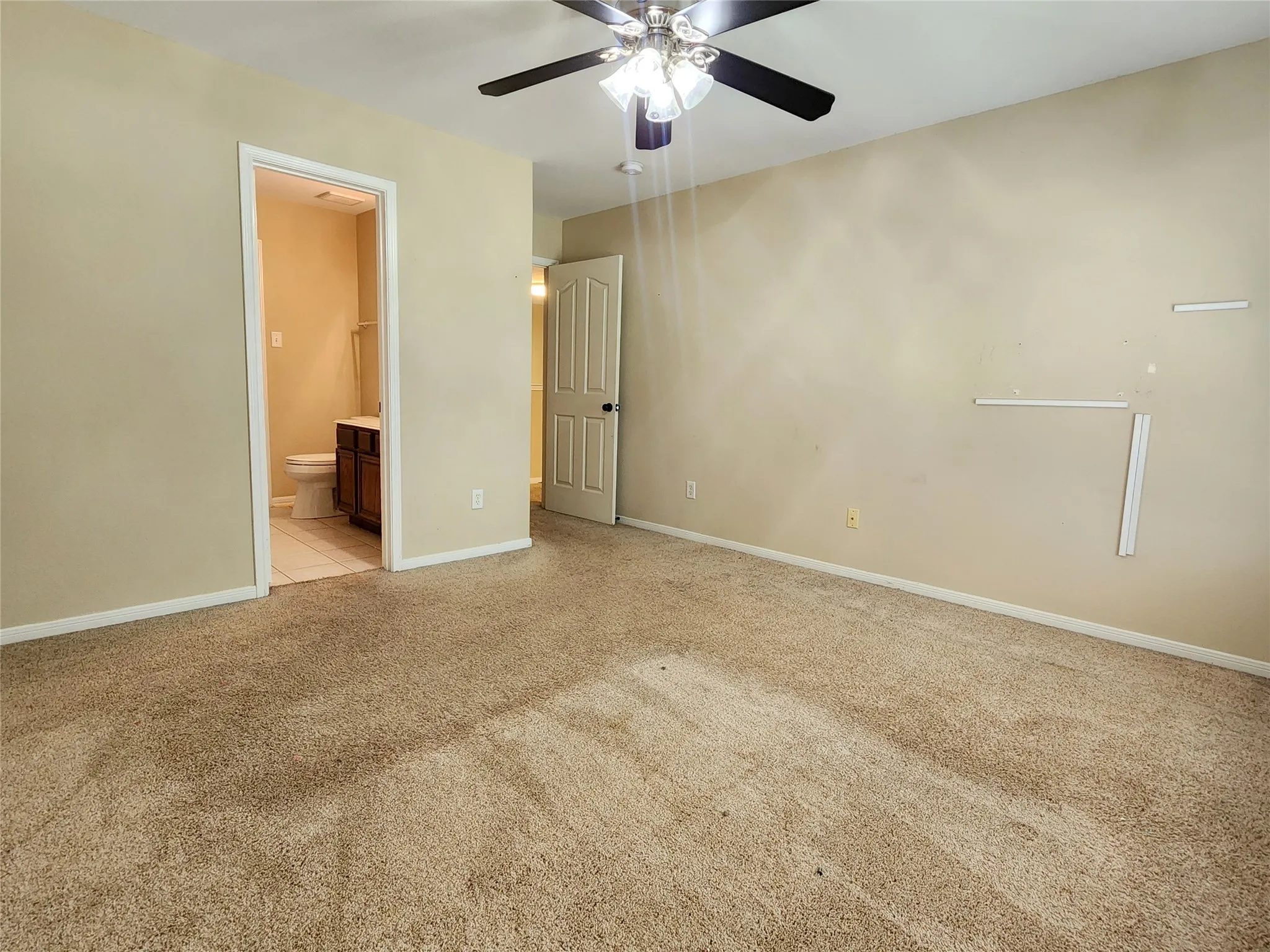 2nd floor: Bedroom 4 (2nd master with private full bathroom)