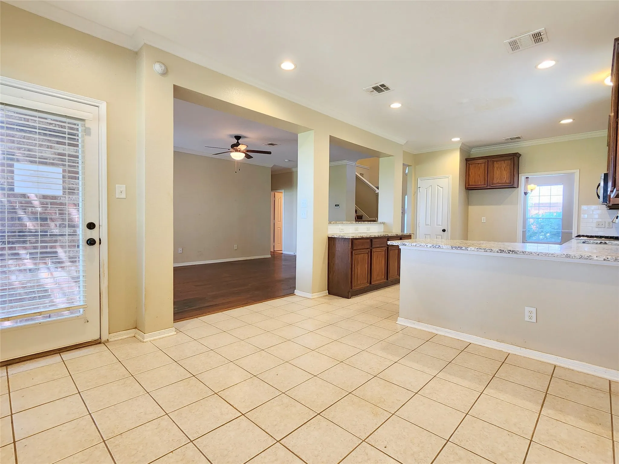 1st floor: Breakfast Nook
