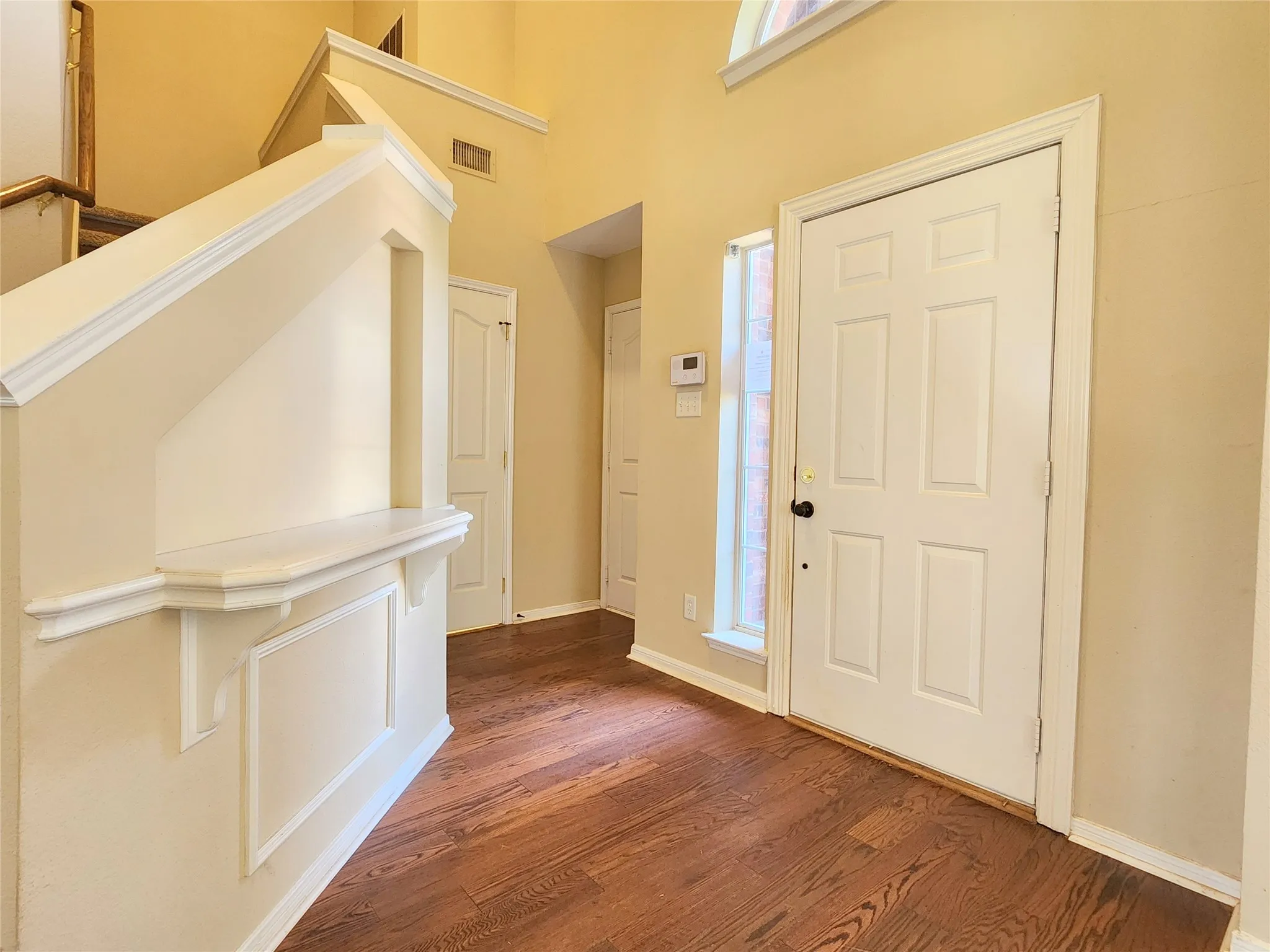 1st floor: Entry
