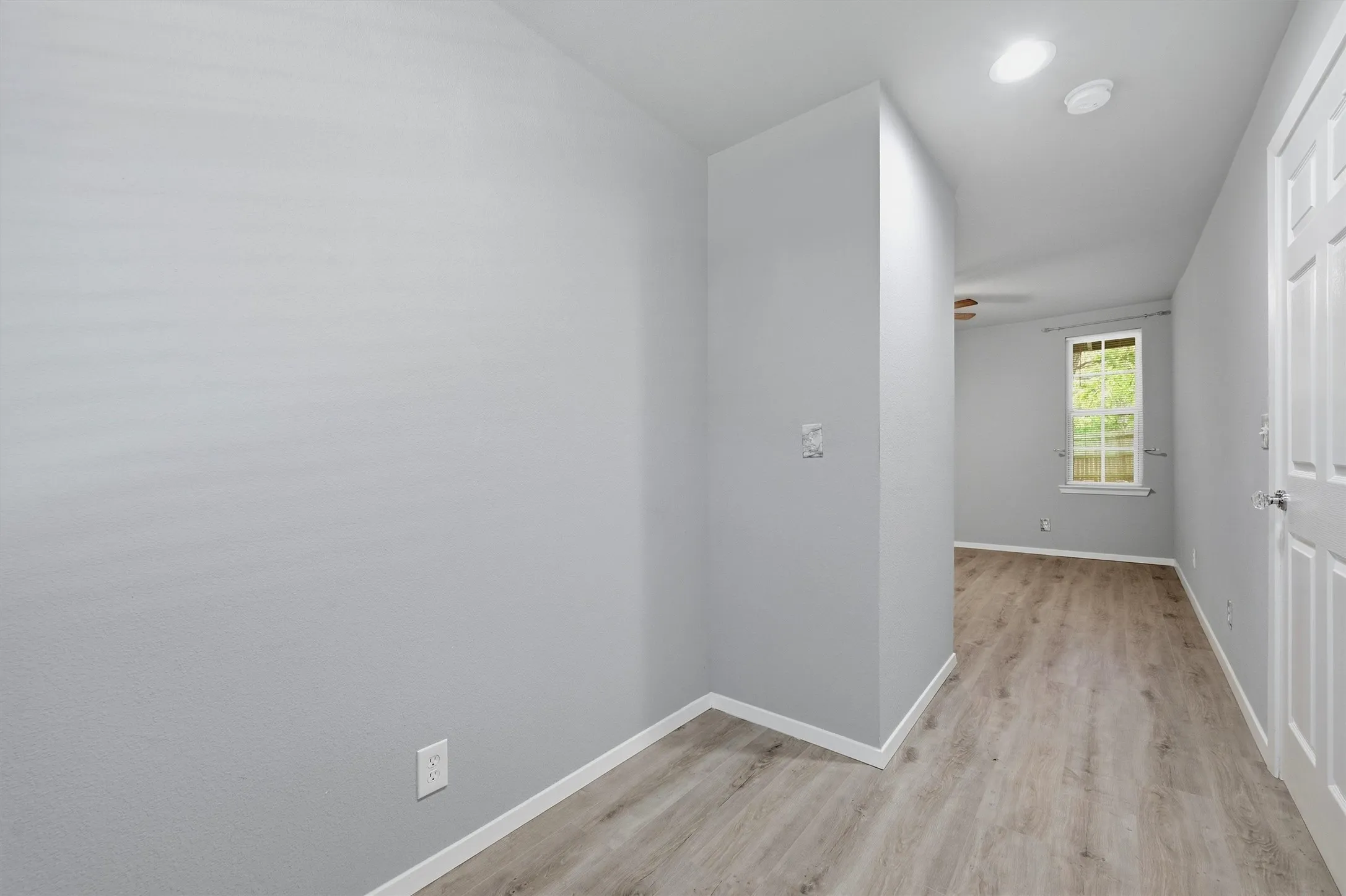 Single Family Residence For Rent in Grayson County , 101 Lakewood Lane, Pottsboro, Texas 75076, 2 Bedroom, 2 Bathroom, Garage spaces, 1,230 Sqft, built in 1958, mls#21338658, Real Estate Agent in Pottsboro, Homes For Rent in Grayson county, Homes For Rent in Pottsboro, Realtor in Pottsboro Texas, Real Estate Brokerage Independent Realty Texas, Luminita Cordes Realtor