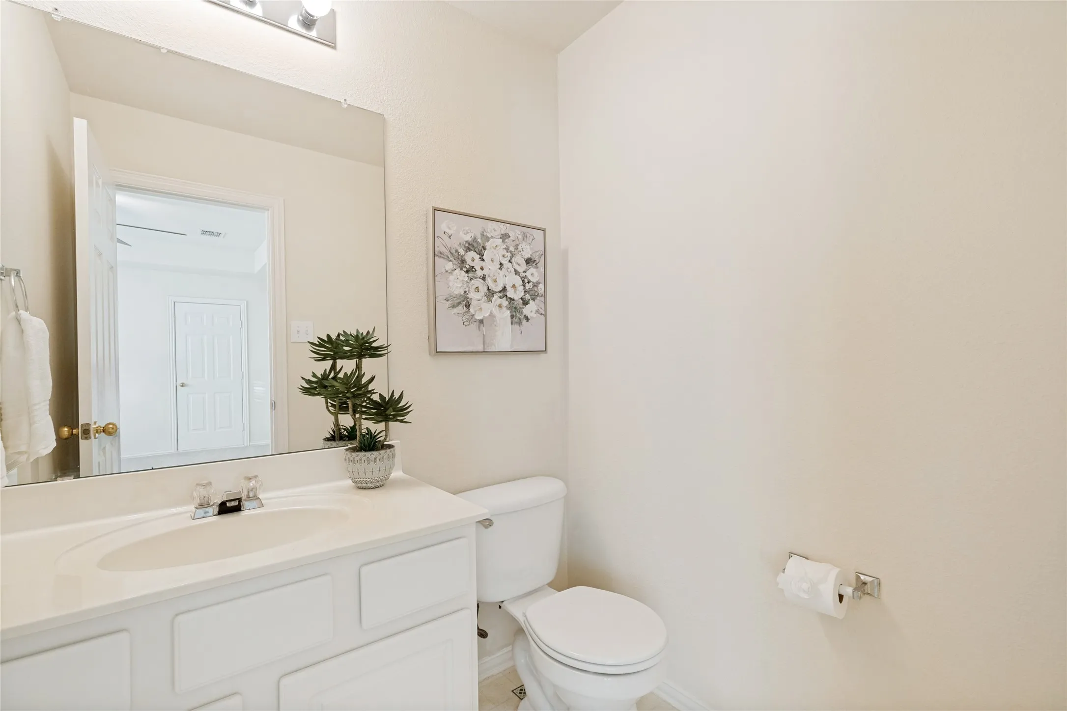 Single Family Residence For Sale in Denton County , 1706 Tealwood Lane, Corinth, Texas 76210, 4 Bedroom, 4 Bathroom, 2 Garage spaces, 2,743 Sqft, built in 1999, mls#21341997, Real Estate Agent in Corinth, Homes For Sale in Denton county, Homes For Sale in Corinth, Realtor in Corinth Texas, Real Estate Brokerage Independent Realty Texas, Luminita Cordes Realtor