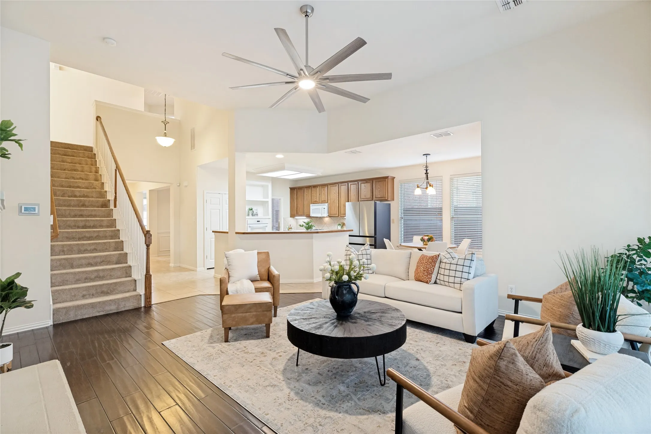 Single Family Residence For Sale in Denton County , 1706 Tealwood Lane, Corinth, Texas 76210, 4 Bedroom, 4 Bathroom, 2 Garage spaces, 2,743 Sqft, built in 1999, mls#21341997, Real Estate Agent in Corinth, Homes For Sale in Denton county, Homes For Sale in Corinth, Realtor in Corinth Texas, Real Estate Brokerage Independent Realty Texas, Luminita Cordes Realtor