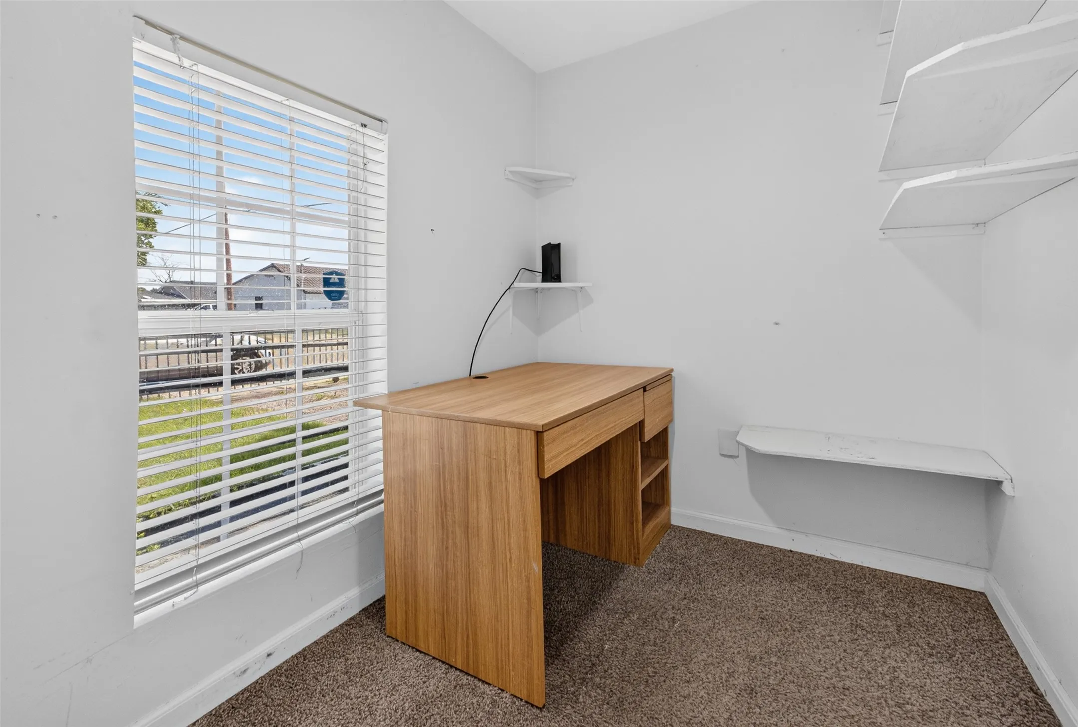 Single Family Residence For Sale in Tarrant County , 3108 Bideker Avenue, Fort Worth, Texas 76105, 4 Bedroom, 2 Bathroom, 1 Garage spaces, 1,320 Sqft, built in 1935, mls#21342180, Real Estate Agent in Fort Worth, Homes For Sale in Tarrant county, Homes For Sale in Fort Worth, Realtor in Fort Worth Texas, Real Estate Brokerage Independent Realty Texas, Luminita Cordes Realtor