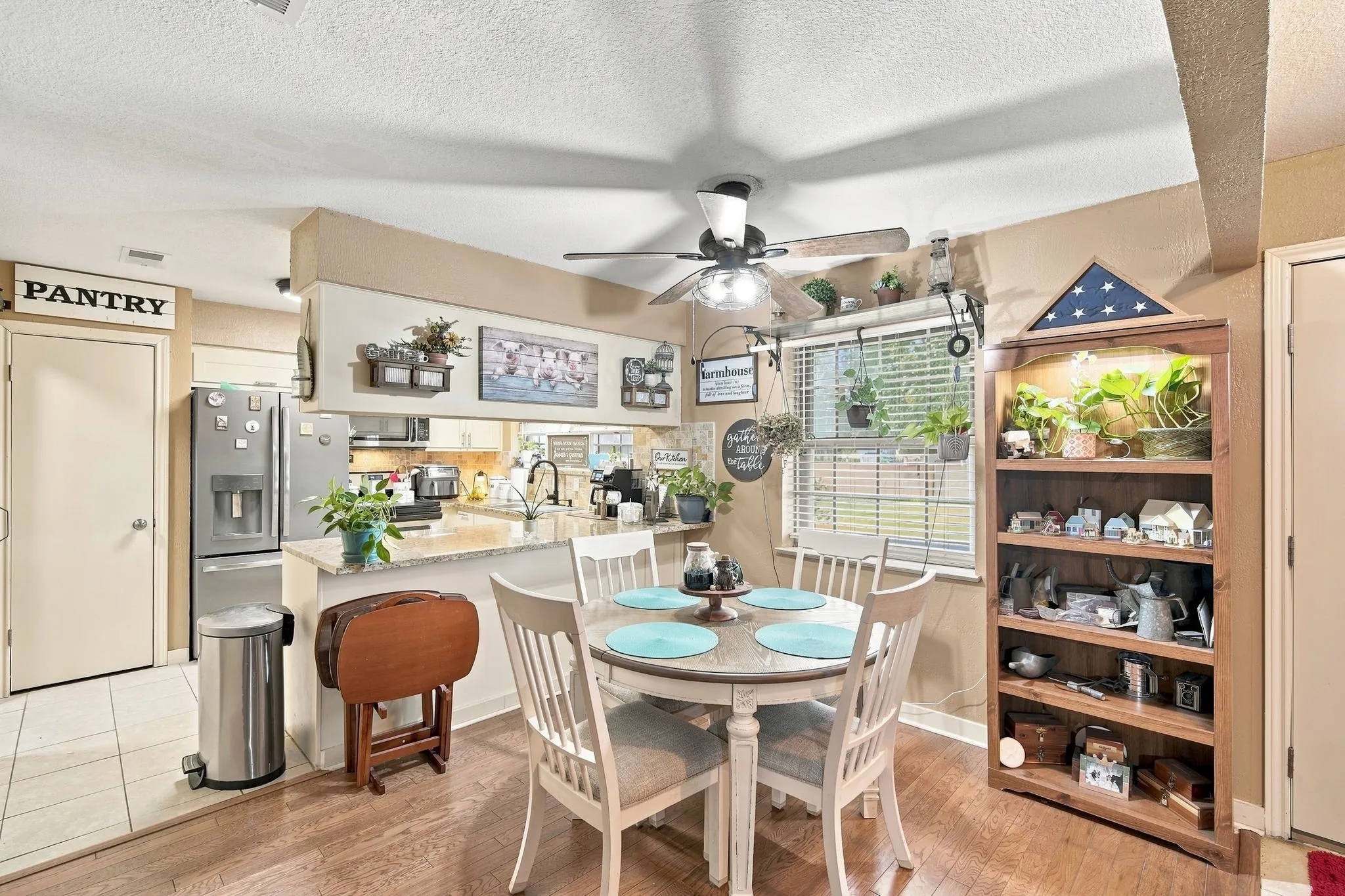Single Family Residence For Sale in Ellis County , 300 Pebble Creek Lane, Red Oak, Texas 75154, 4 Bedroom, 2 Bathroom, Garage spaces, 1,724 Sqft, built in 1979, mls#21316982, Real Estate Agent in Red Oak, Homes For Sale in Ellis county, Homes For Sale in Red Oak, Realtor in Red Oak Texas, Real Estate Brokerage Independent Realty Texas, Luminita Cordes Realtor