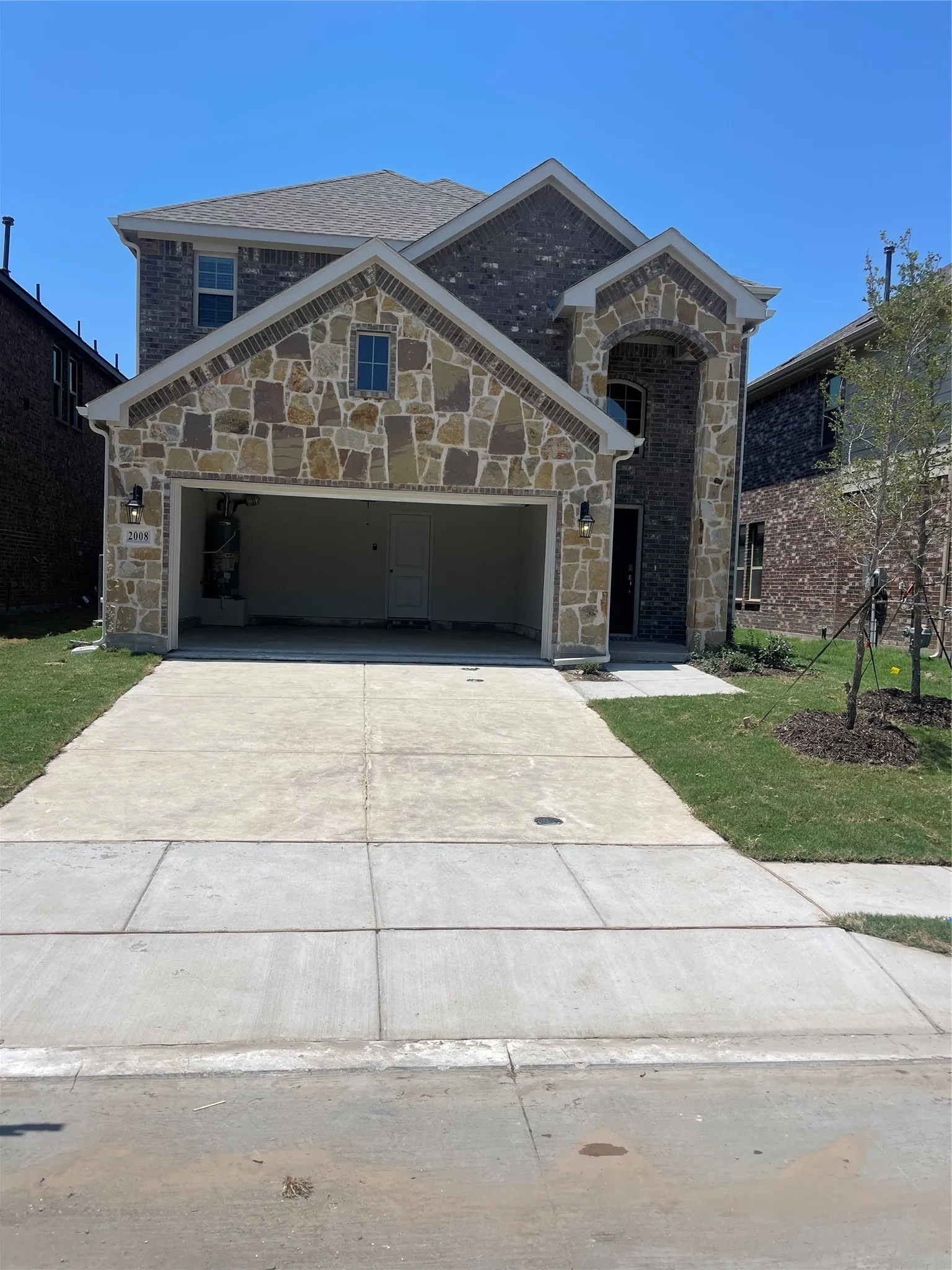 Single Family Residence For Rent in Collin County , 2008 Deya Drive, Anna, Texas 75409, 4 Bedroom, 4 Bathroom, 2 Garage spaces, 2,219 Sqft, built in 2023, mls#21342161, Real Estate Agent in Anna, Homes For Rent in Collin county, Homes For Rent in Anna, Realtor in Anna Texas, Real Estate Brokerage Independent Realty Texas, Luminita Cordes Realtor