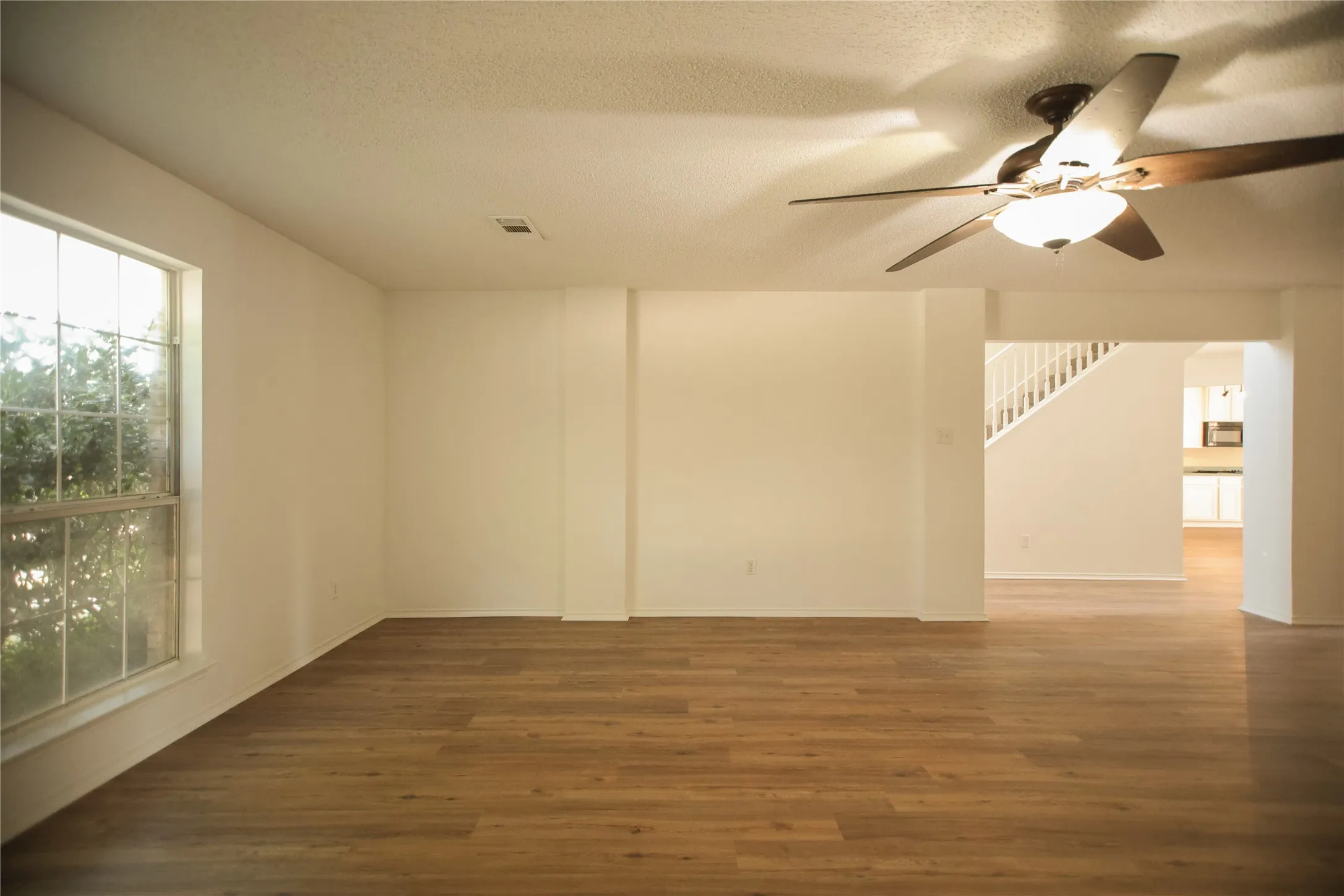 Single Family Residence For Sale in Collin County , 730 Bethany Lake Boulevard, Allen, Texas 75002, 4 Bedroom, 3 Bathroom, 2 Garage spaces, 4,022 Sqft, built in 2000, mls#21342185, Real Estate Agent in Allen, Homes For Sale in Collin county, Homes For Sale in Allen, Realtor in Allen Texas, Real Estate Brokerage Independent Realty Texas, Luminita Cordes Realtor