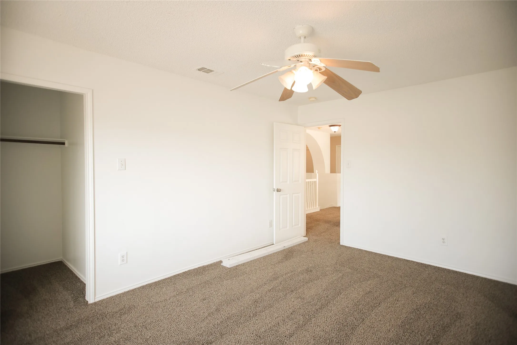 Single Family Residence For Sale in Collin County , 730 Bethany Lake Boulevard, Allen, Texas 75002, 4 Bedroom, 3 Bathroom, 2 Garage spaces, 4,022 Sqft, built in 2000, mls#21342185, Real Estate Agent in Allen, Homes For Sale in Collin county, Homes For Sale in Allen, Realtor in Allen Texas, Real Estate Brokerage Independent Realty Texas, Luminita Cordes Realtor