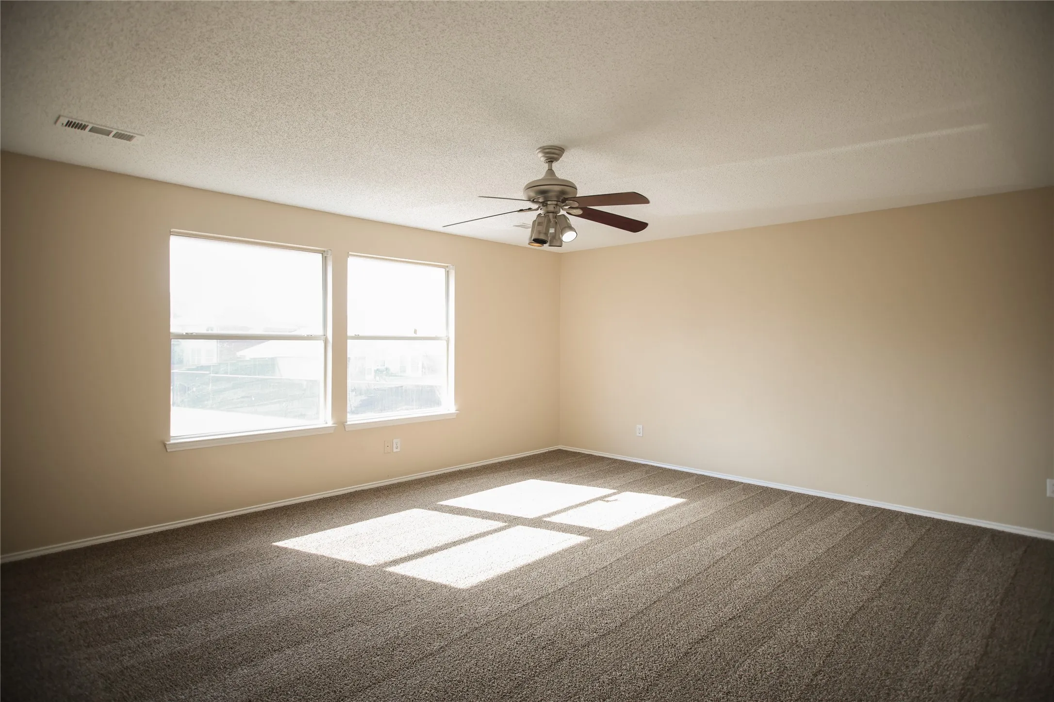 Single Family Residence For Sale in Collin County , 730 Bethany Lake Boulevard, Allen, Texas 75002, 4 Bedroom, 3 Bathroom, 2 Garage spaces, 4,022 Sqft, built in 2000, mls#21342185, Real Estate Agent in Allen, Homes For Sale in Collin county, Homes For Sale in Allen, Realtor in Allen Texas, Real Estate Brokerage Independent Realty Texas, Luminita Cordes Realtor