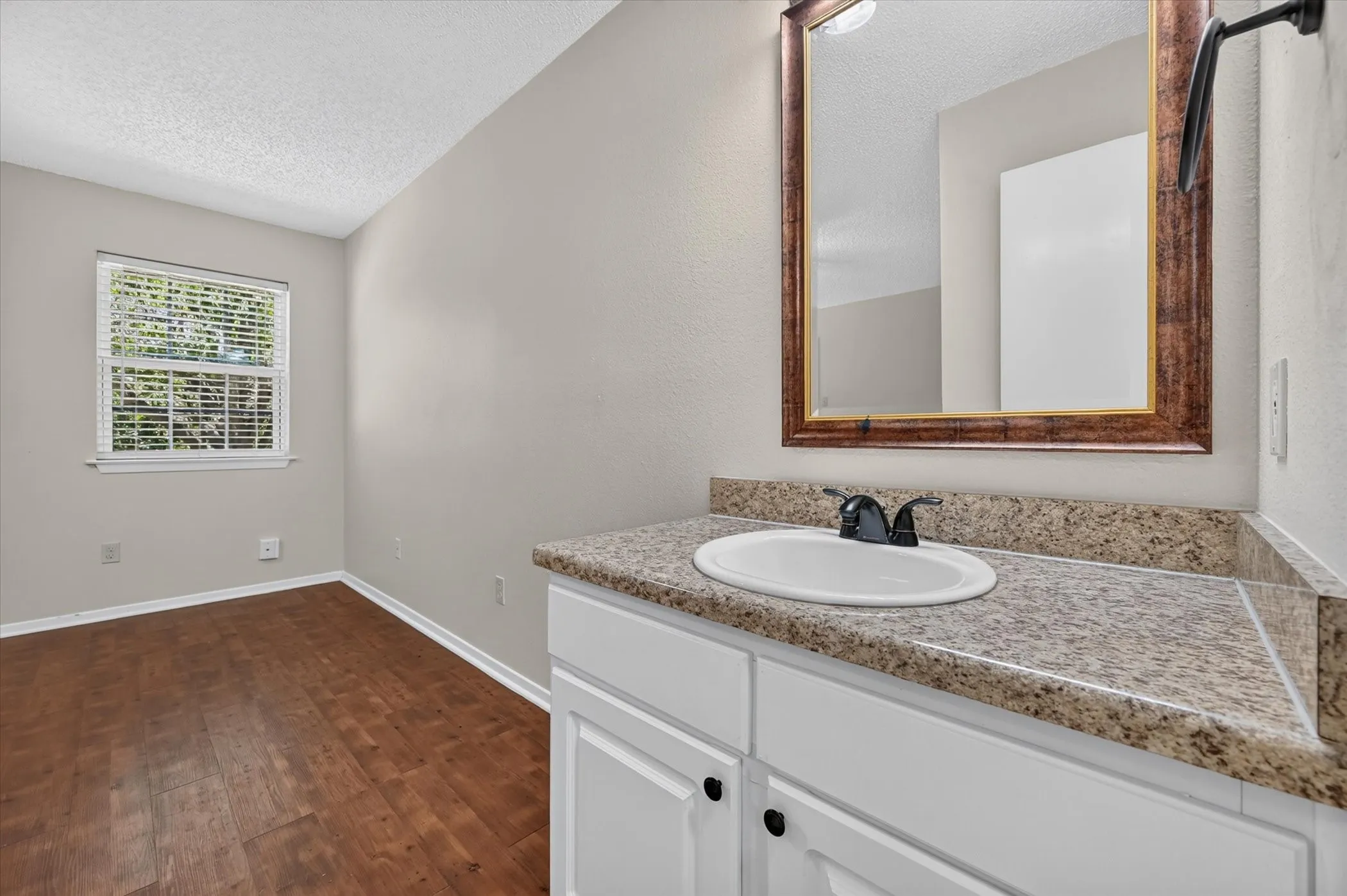 Quadruplex For Sale in Tarrant County , 620 Race Street, Crowley, Texas 76036, 8 Bedroom, 4 Bathroom, Garage spaces, 0 Sqft, built in 1985, mls#21342191, Real Estate Agent in Crowley, Homes For Sale in Tarrant county, Homes For Sale in Crowley, Realtor in Crowley Texas, Real Estate Brokerage Independent Realty Texas, Luminita Cordes Realtor