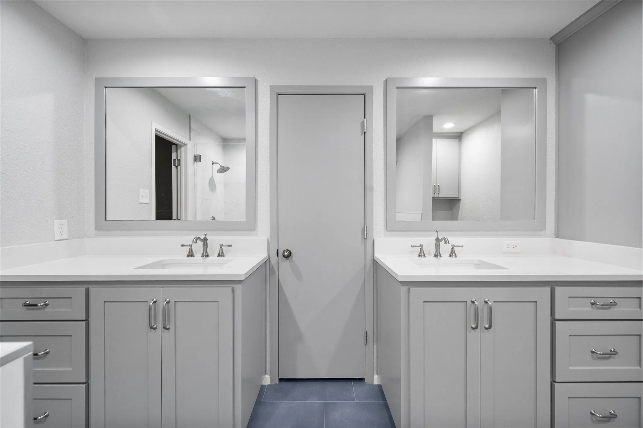 Primary Bathroom w/ Quartz Counters