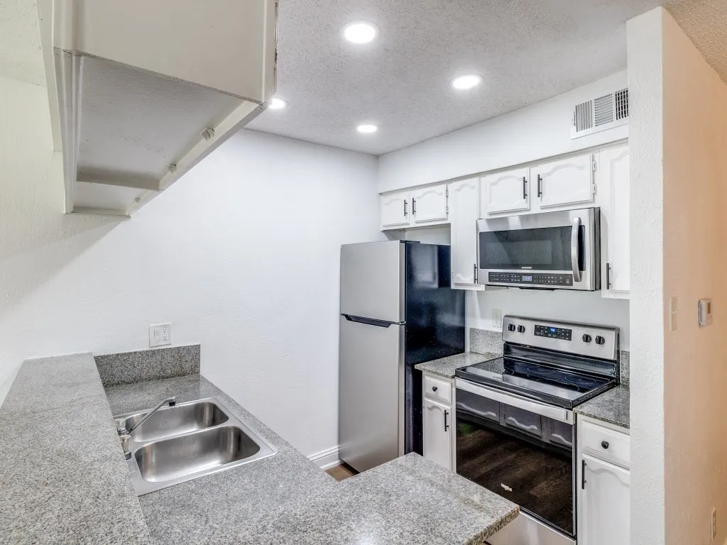 For Sale in Dallas County , 9524 Military Parkway, Dallas, Texas 75227, 0, 0, Garage spaces, 0 Sqft, built in 1983, mls#21342108, Real Estate Agent in Dallas, Homes For Sale in Dallas county, Homes For Sale in Dallas, Realtor in Dallas Texas, Real Estate Brokerage Independent Realty Texas, Luminita Cordes Realtor