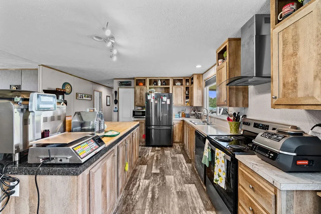Farm For Sale in Wood County , 1509 County Road 3170, Quitman, Texas 75783, 4 Bedrooms, 2 Bathrooms, Garage spaces, 2,176 Sqft, built in 2021, Price $550,000, mls#21341932, Real Estate Agent in Quitman, Homes For Sale in Wood county, Homes For Sale in Quitman, Realtor in Quitman Texas, Real Estate Brokerage Independent Realty Texas, Luminita Cordes Realtor