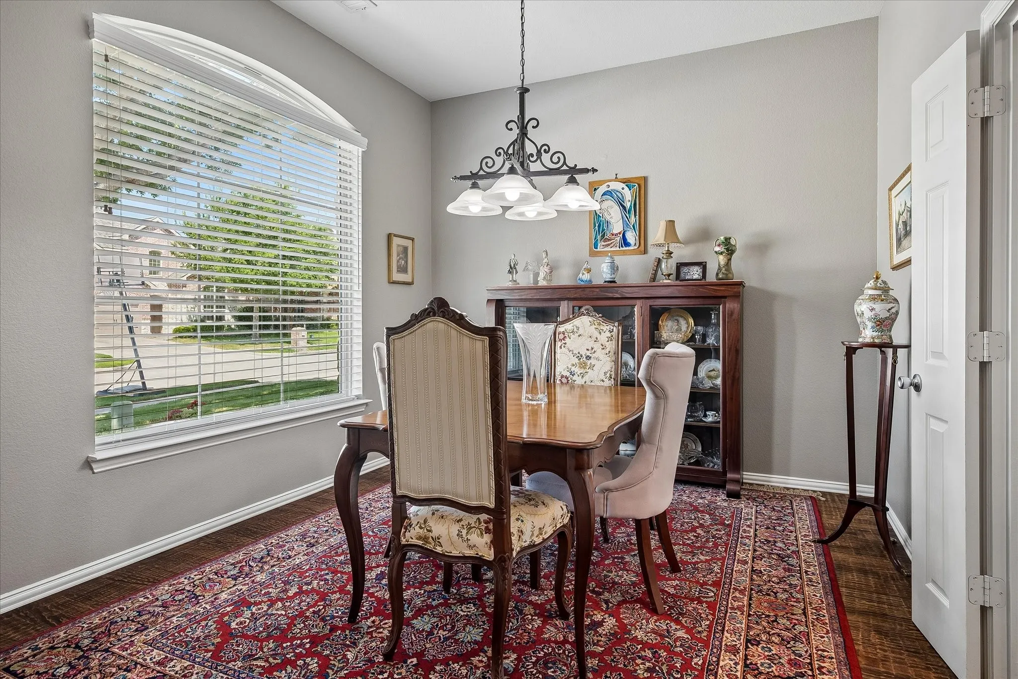 Single Family Residence For Sale in Collin County , 1911 Fairlake Drive, Wylie, Texas 75098, 3 Bedroom, 2 Bathroom, 2 Garage spaces, 2,298 Sqft, built in 2008, mls#21339300, Real Estate Agent in Wylie, Homes For Sale in Collin county, Homes For Sale in Wylie, Realtor in Wylie Texas, Real Estate Brokerage Independent Realty Texas, Luminita Cordes Realtor