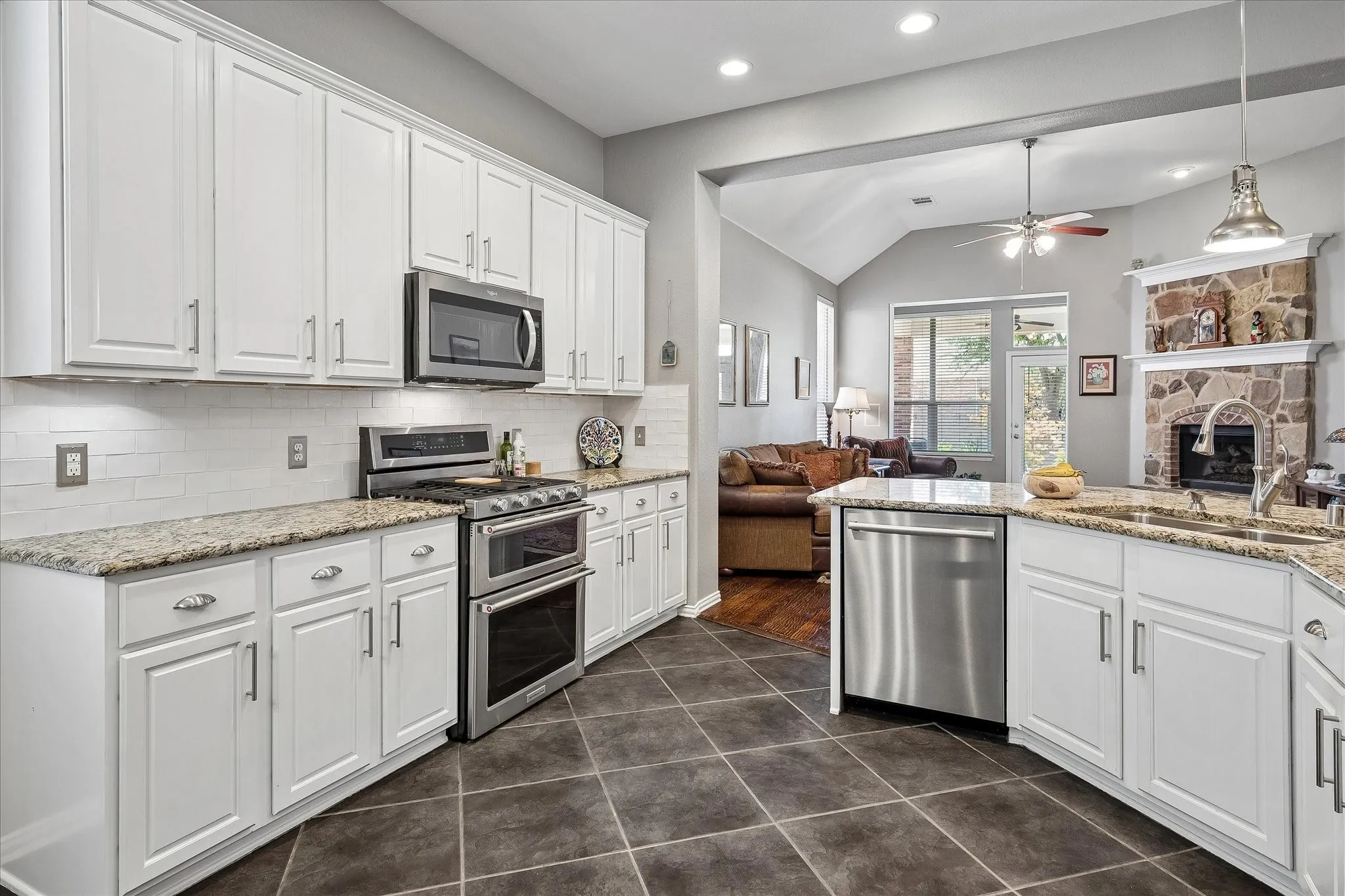 Single Family Residence For Sale in Collin County , 1911 Fairlake Drive, Wylie, Texas 75098, 3 Bedroom, 2 Bathroom, 2 Garage spaces, 2,298 Sqft, built in 2008, mls#21339300, Real Estate Agent in Wylie, Homes For Sale in Collin county, Homes For Sale in Wylie, Realtor in Wylie Texas, Real Estate Brokerage Independent Realty Texas, Luminita Cordes Realtor